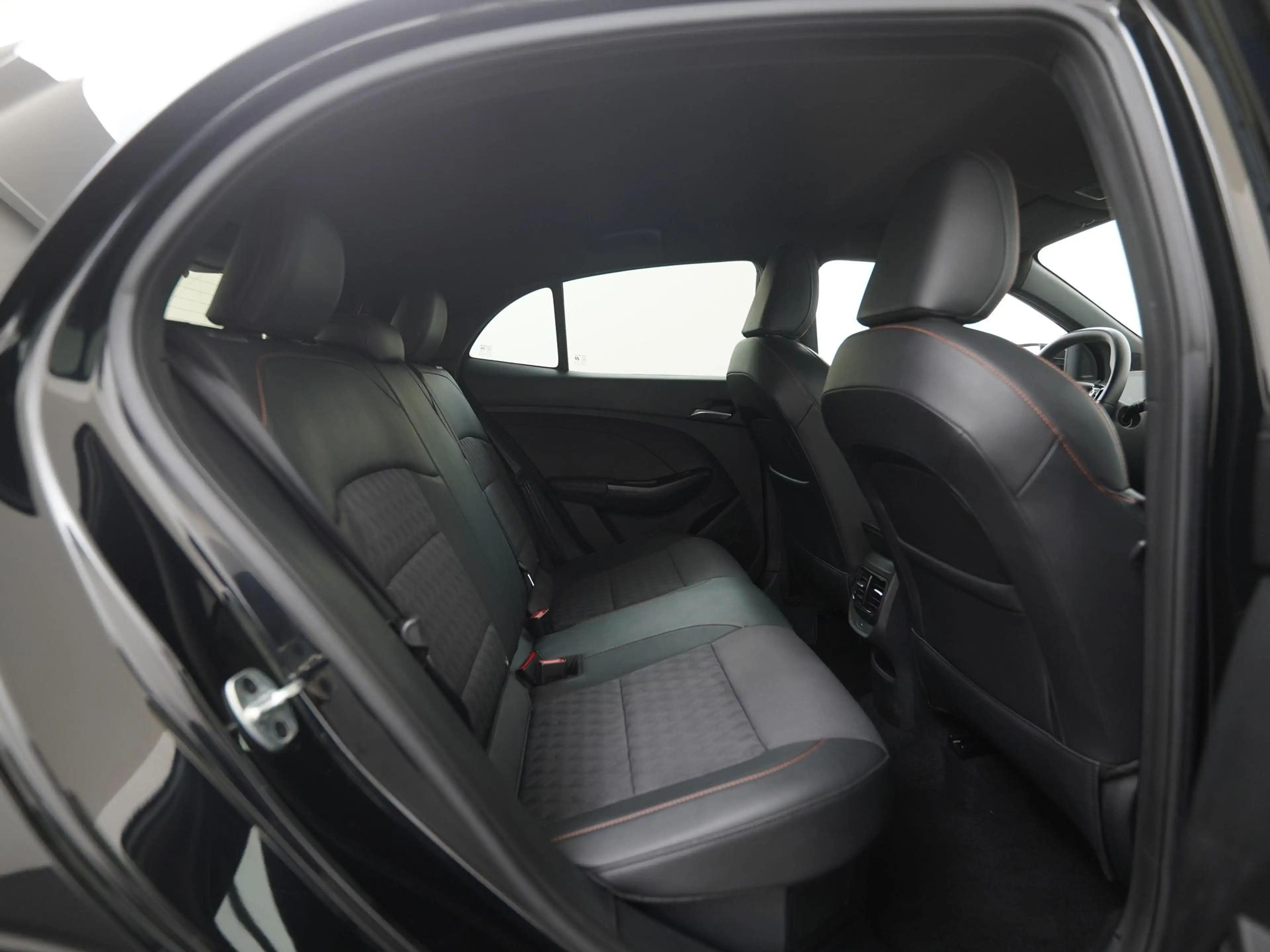 MG MG3 Hybrid+ 1.5 Hybrid+ Luxury | Stoel/Stuurverwarming — photo 32