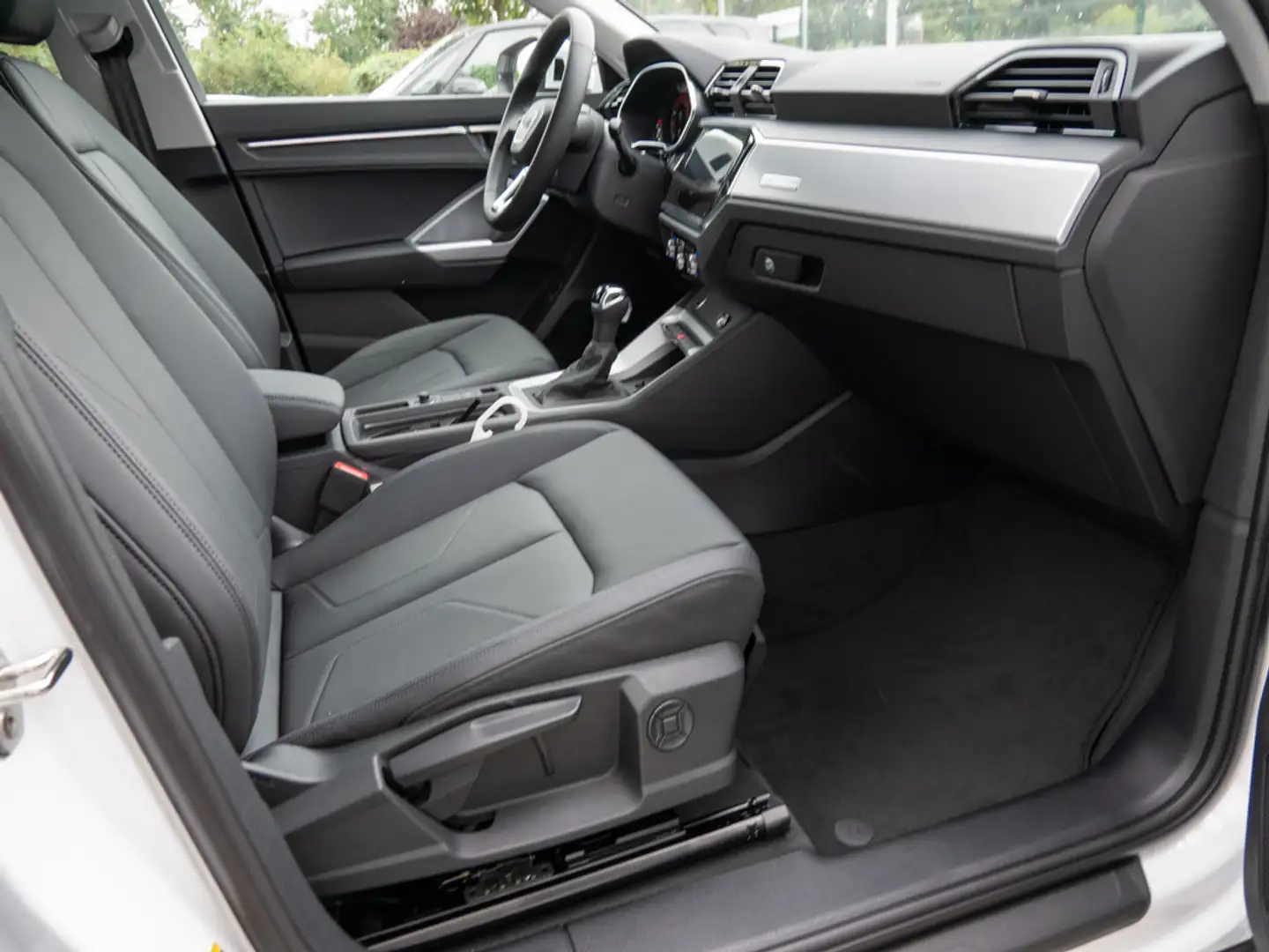 Audi Q3 Sportback 35 TFSI SHZ KAMERA NAVI AHK LED Wit - 2