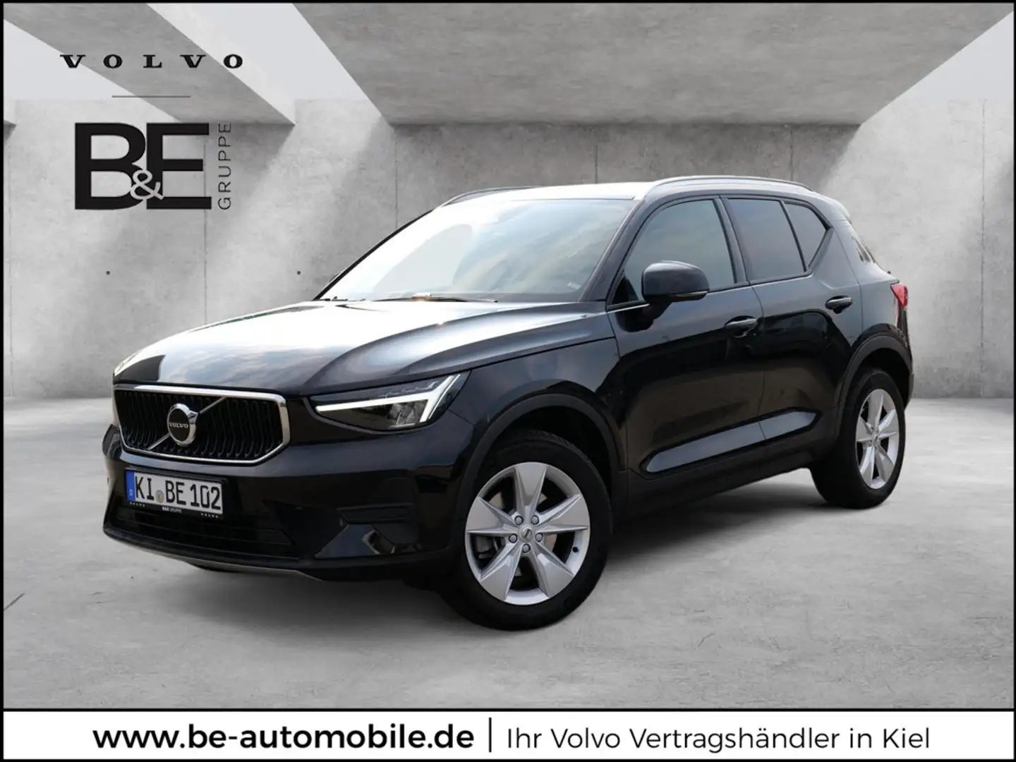 Volvo XC40 B3 Core 2WD Schwarz - 1