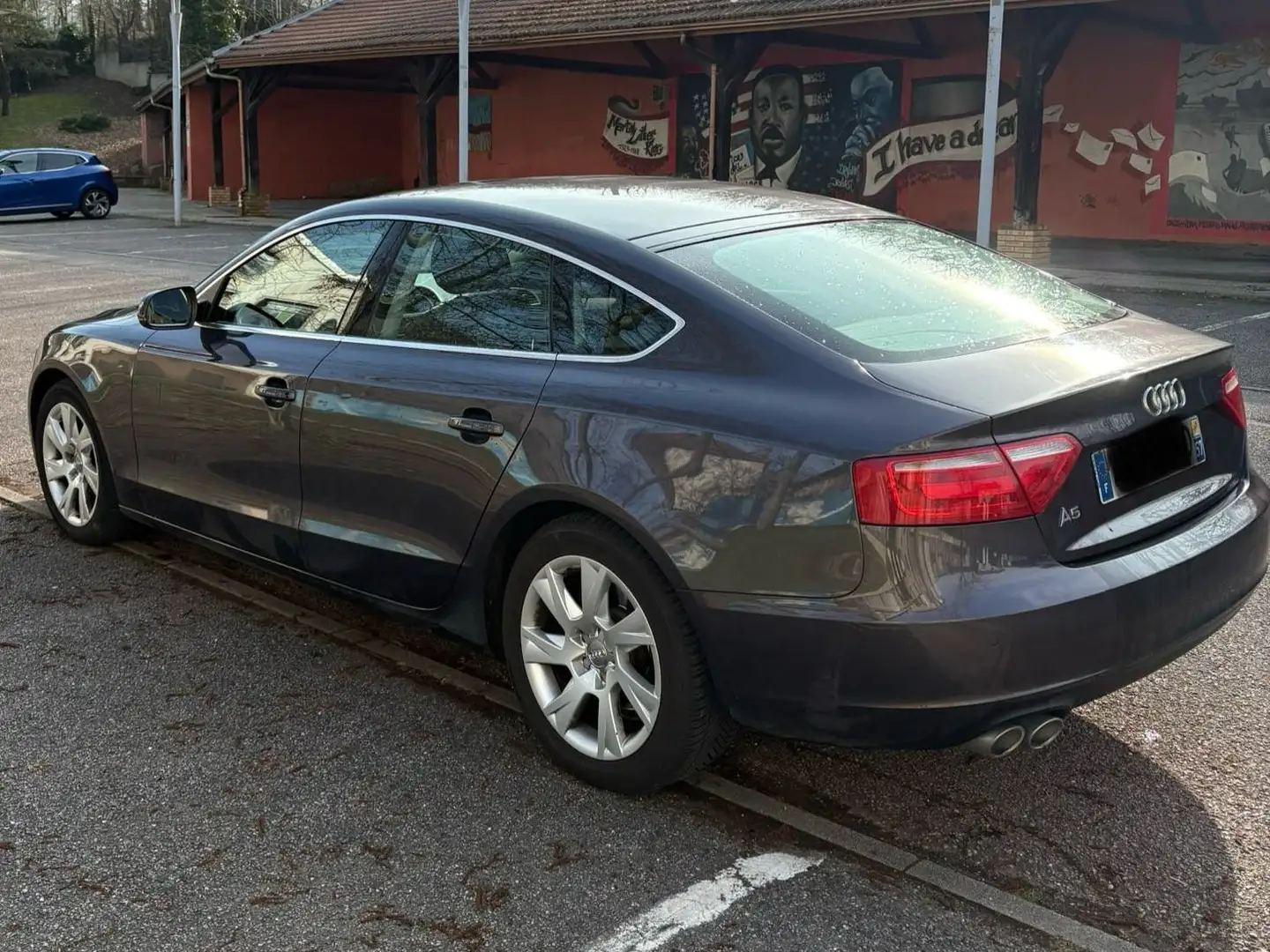 Audi A5 Sportback 2.0 TDI 143 DPF Ambition Gris - 2