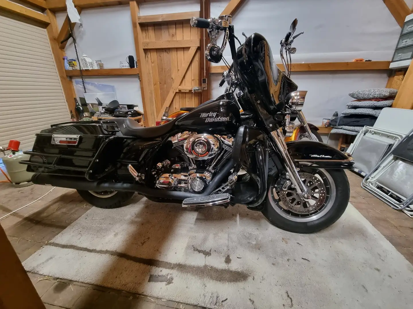 Harley-Davidson Electra Glide FLTHCU Nero - 2