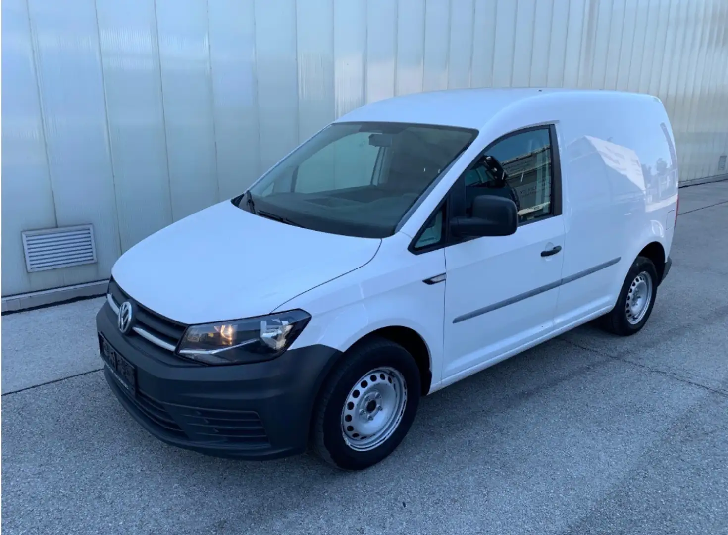 Volkswagen Caddy Caddy Alltrack 1,4 TGI Alltrack Weiß - 1