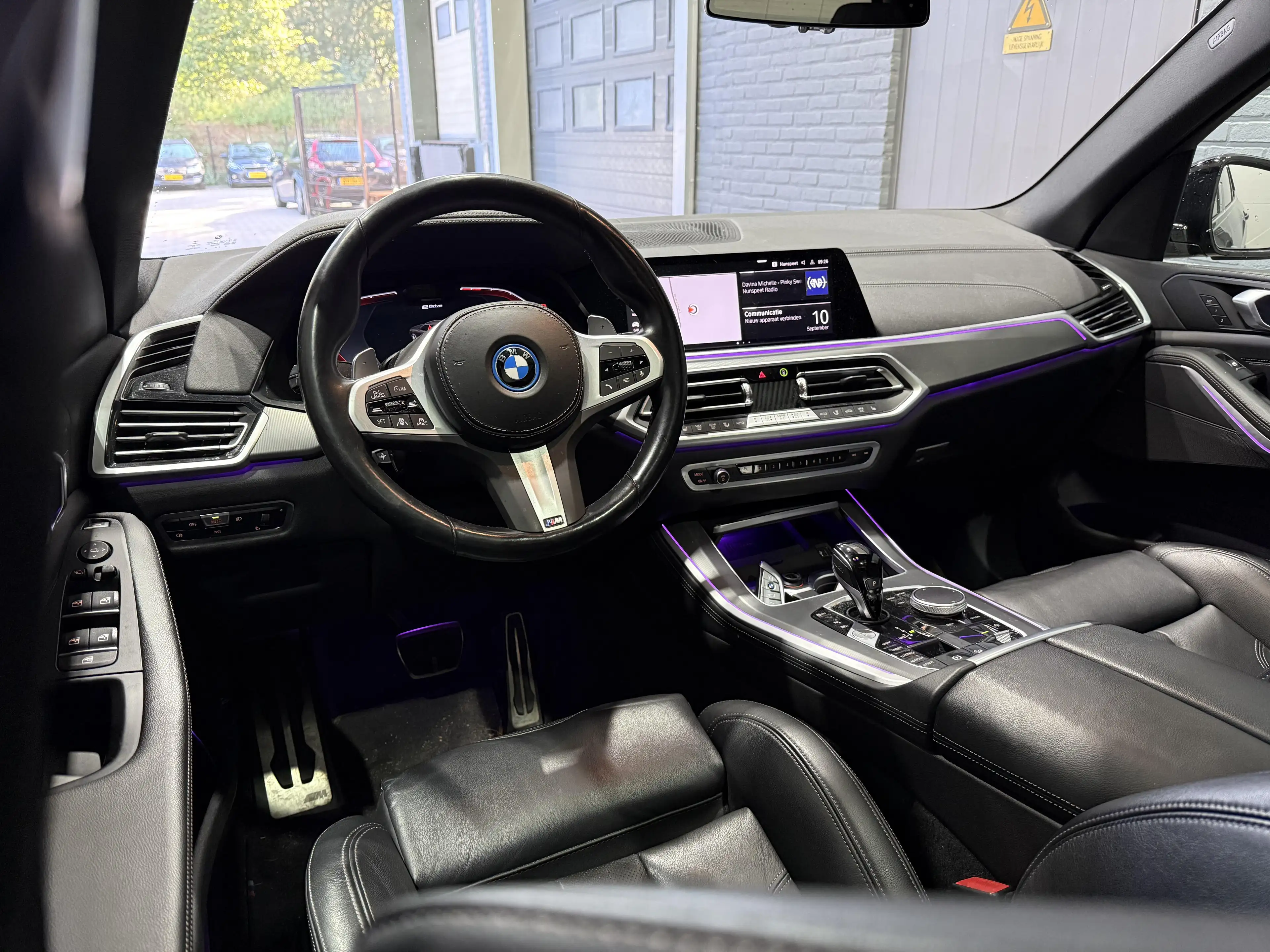 BMW X5 xDrive45e High Executive | Luchtvering | Panoramad — photo 5