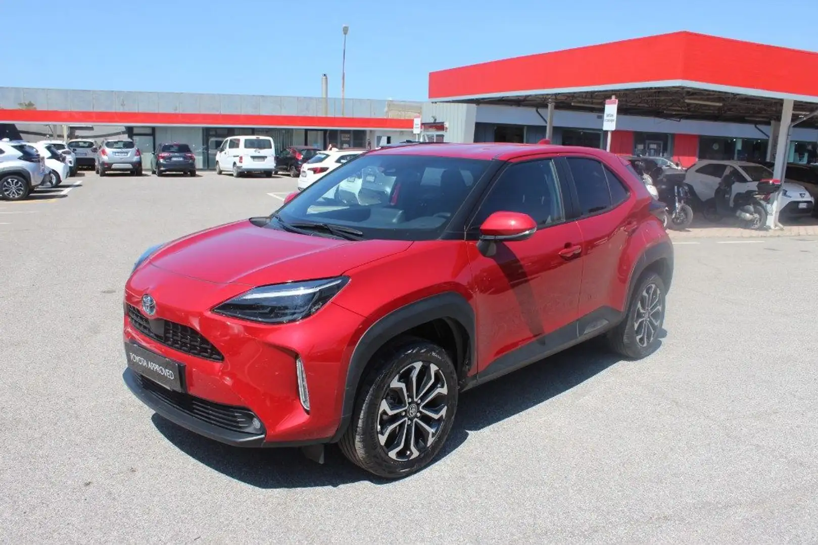 Toyota Yaris Cross 1.5 Hybrid 5p. E-CVT Trend Kırmızı - 1