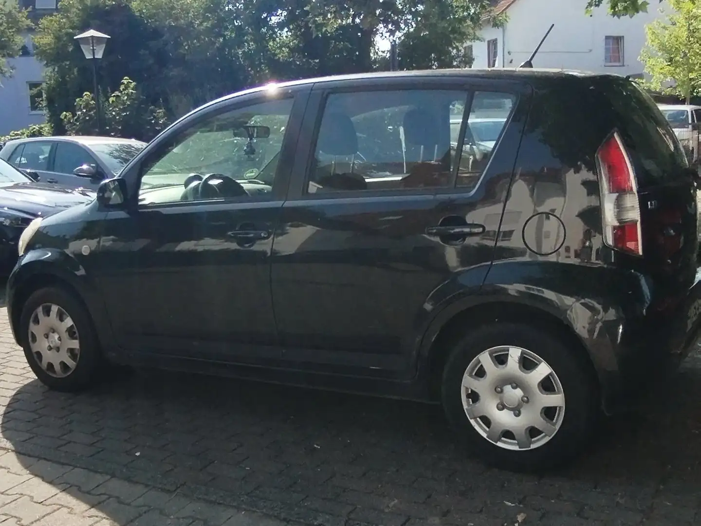 Daihatsu Sirion Sirion 1.3 Schwarz - 2