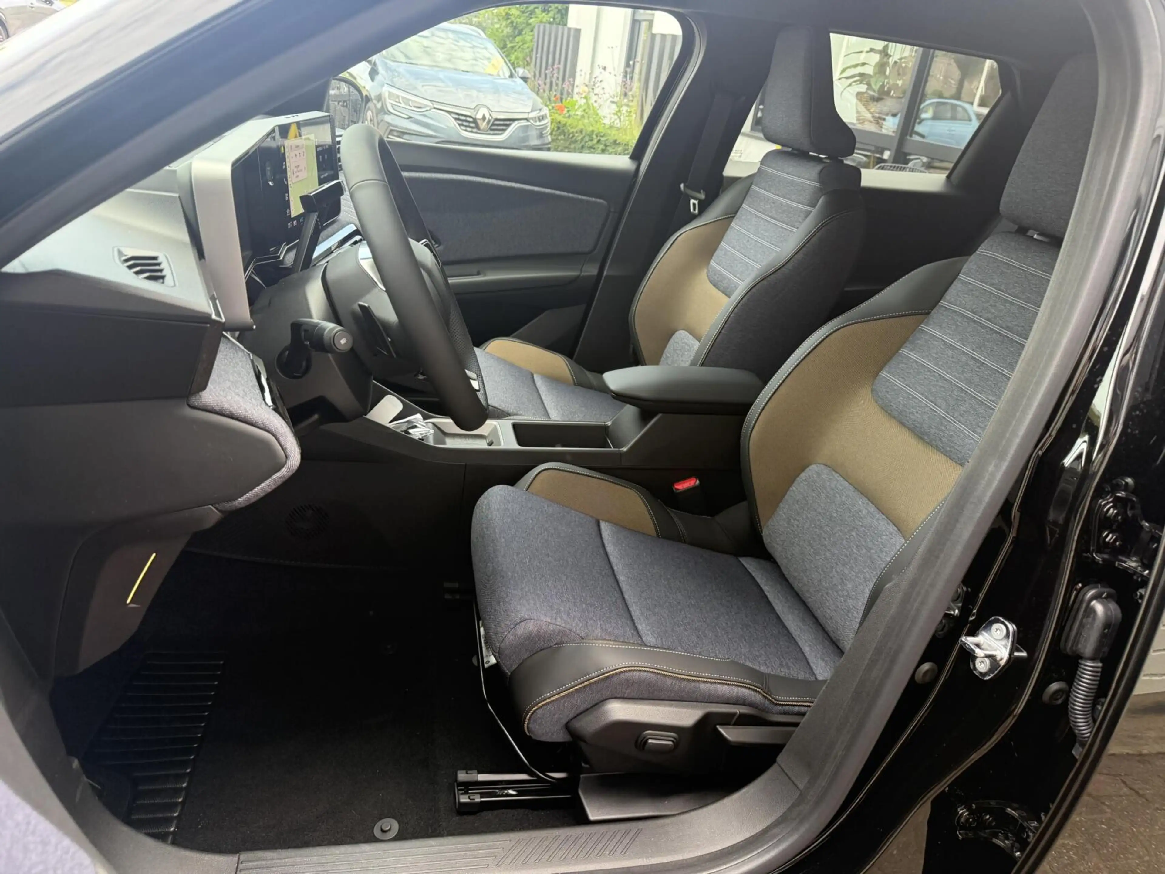Renault R 5 Comfort range Techno 52 kWh V2G-NIEUW-NL AUTO — photo 3