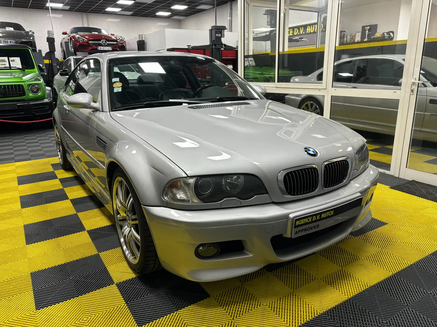 BMW M3 E46 1ere main carnet complet BMW Argent - 2