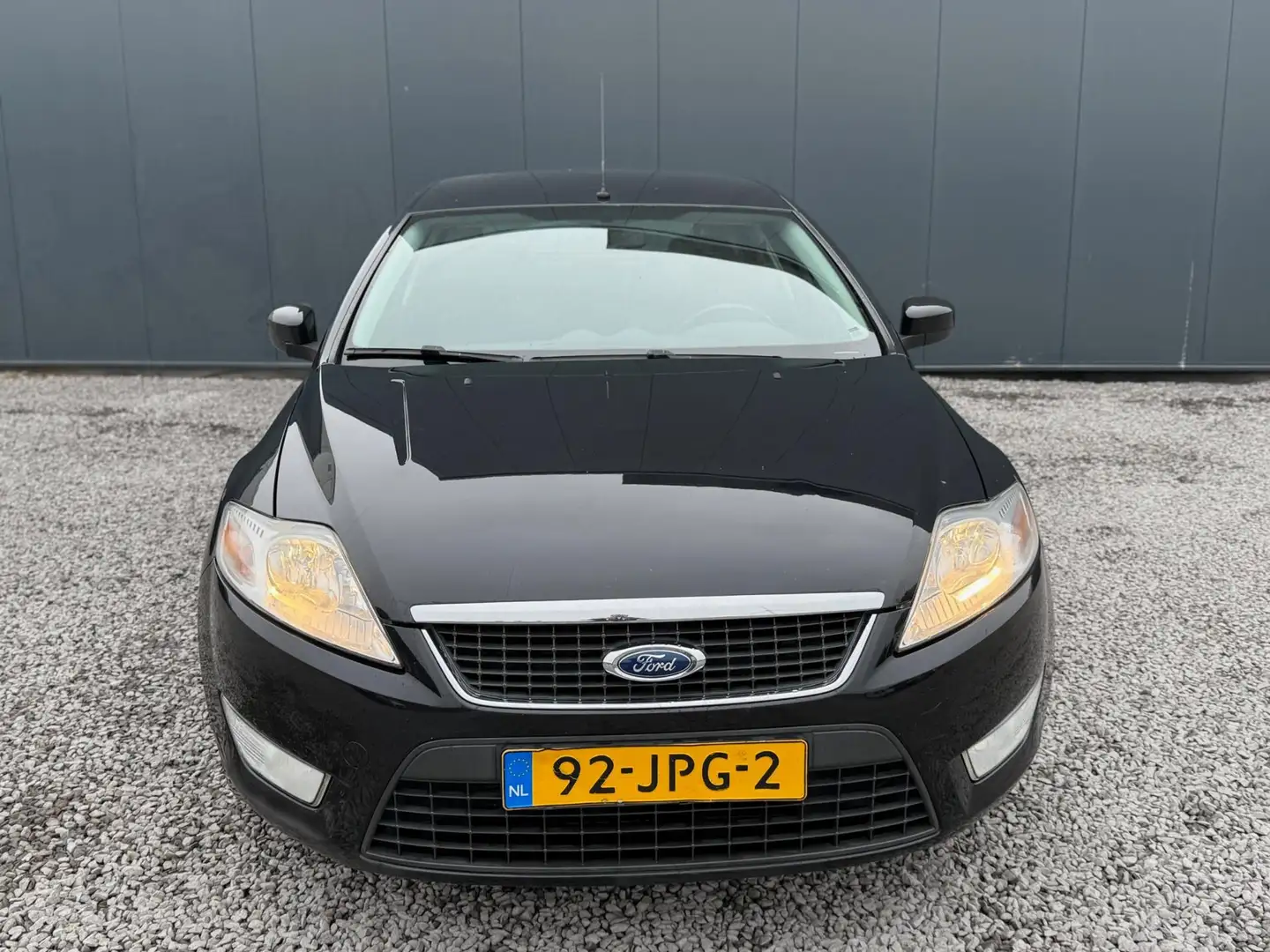 Ford Mondeo 2.3-16V Trend AUTOMAAT!CLIMA!PDC!CRUISE!APK2026! Schwarz - 2