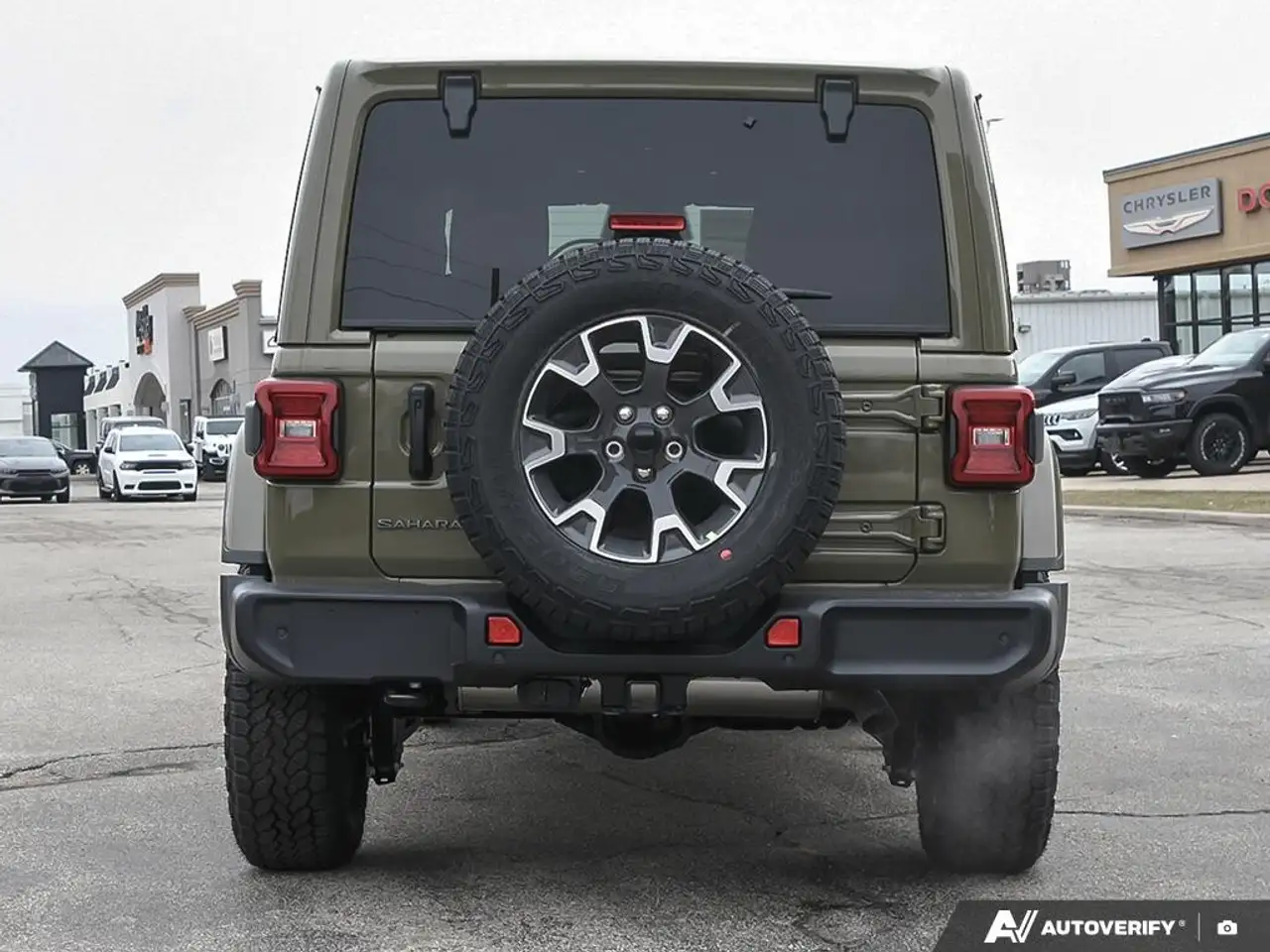 Jeep Wrangler снимка Jeep Wrangler