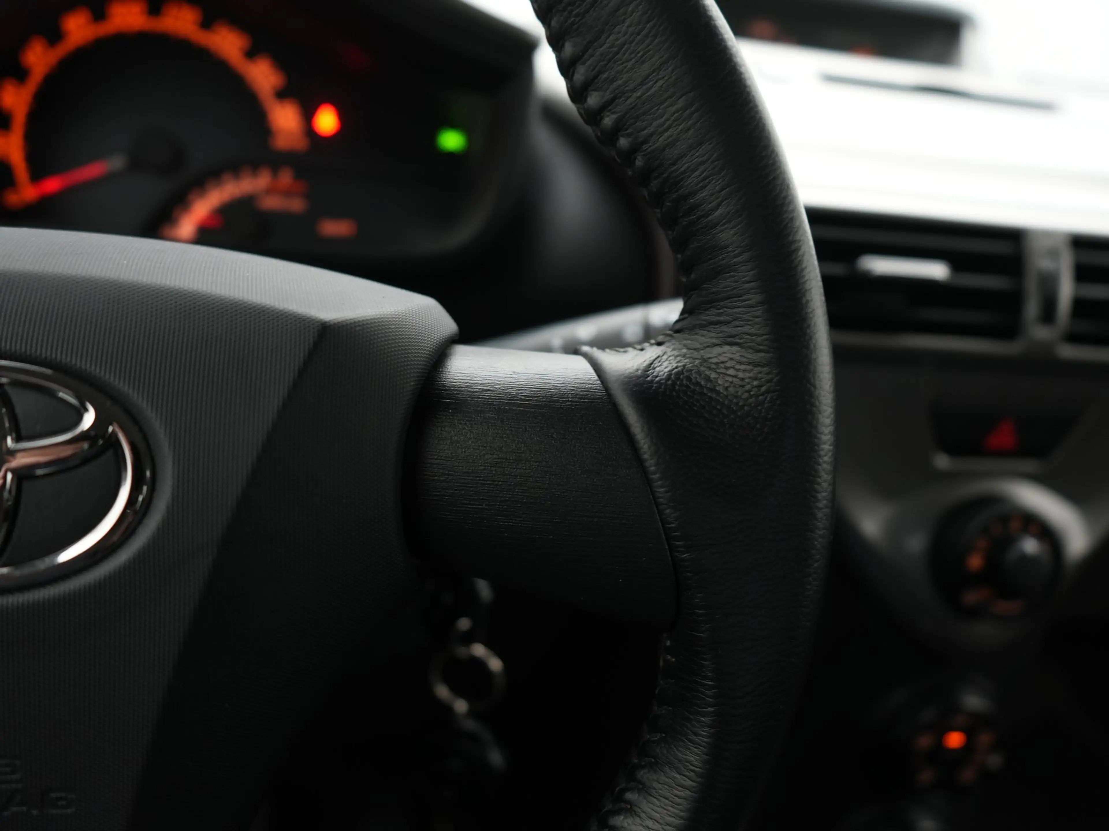 Toyota iQ 1.0 VVTi Comfort | Airco | Elektrische ramen | Rec — photo 15