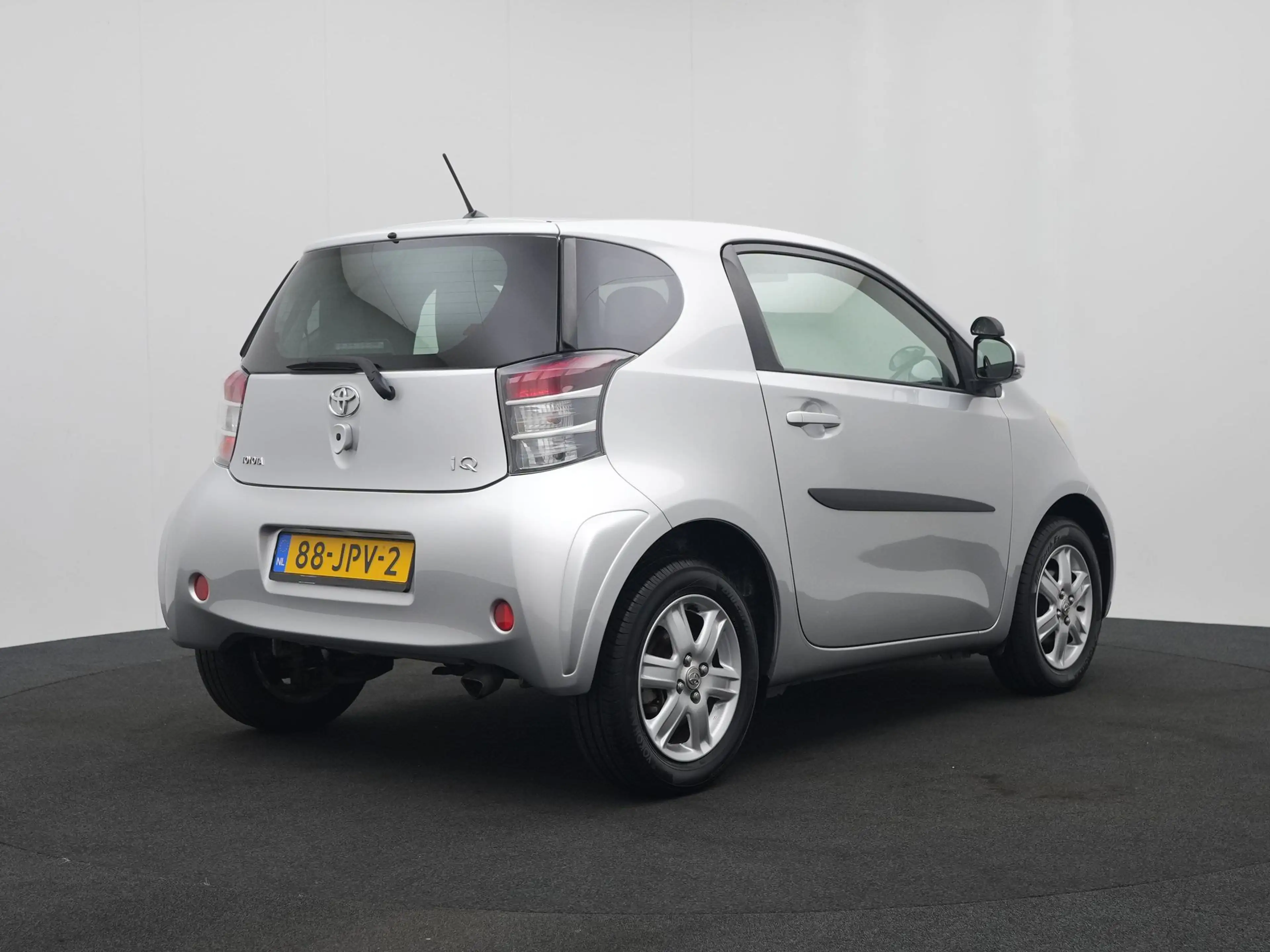 Toyota iQ 1.0 VVTi Comfort | Airco | Elektrische ramen | Rec — photo 2