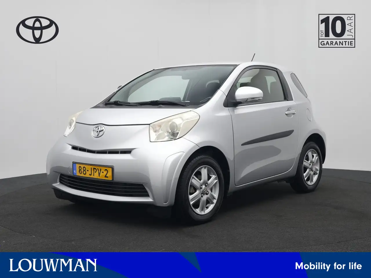 Toyota iQ