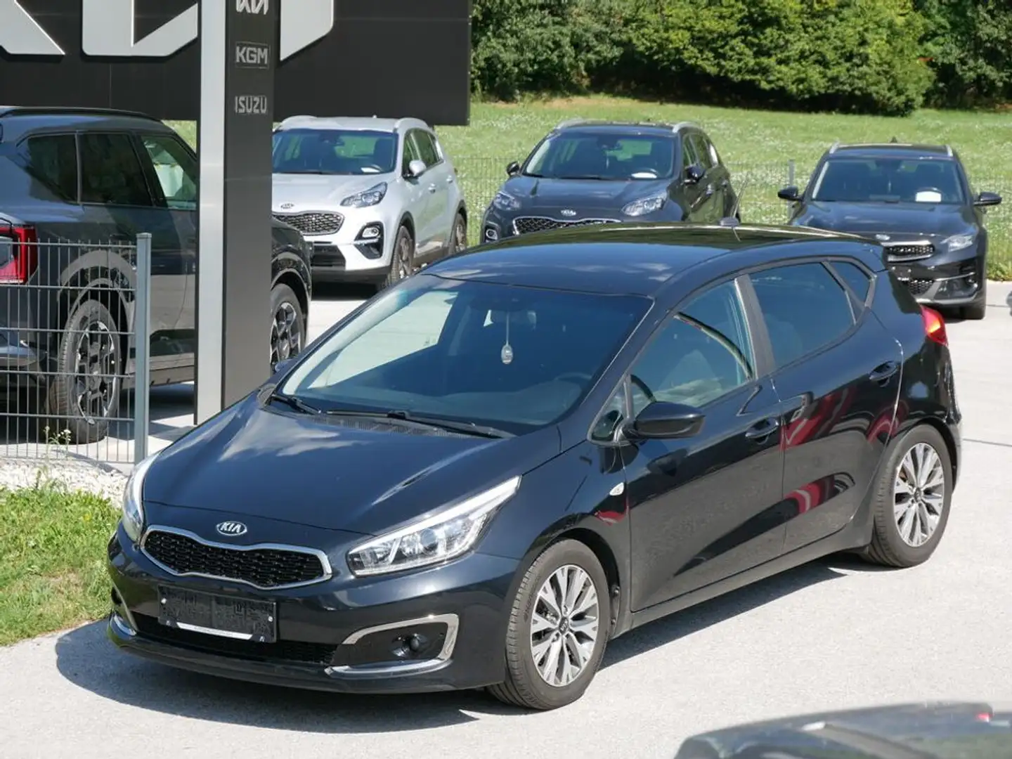 Kia Ceed / cee'd 1,4 MPI Silber Schwarz - 2