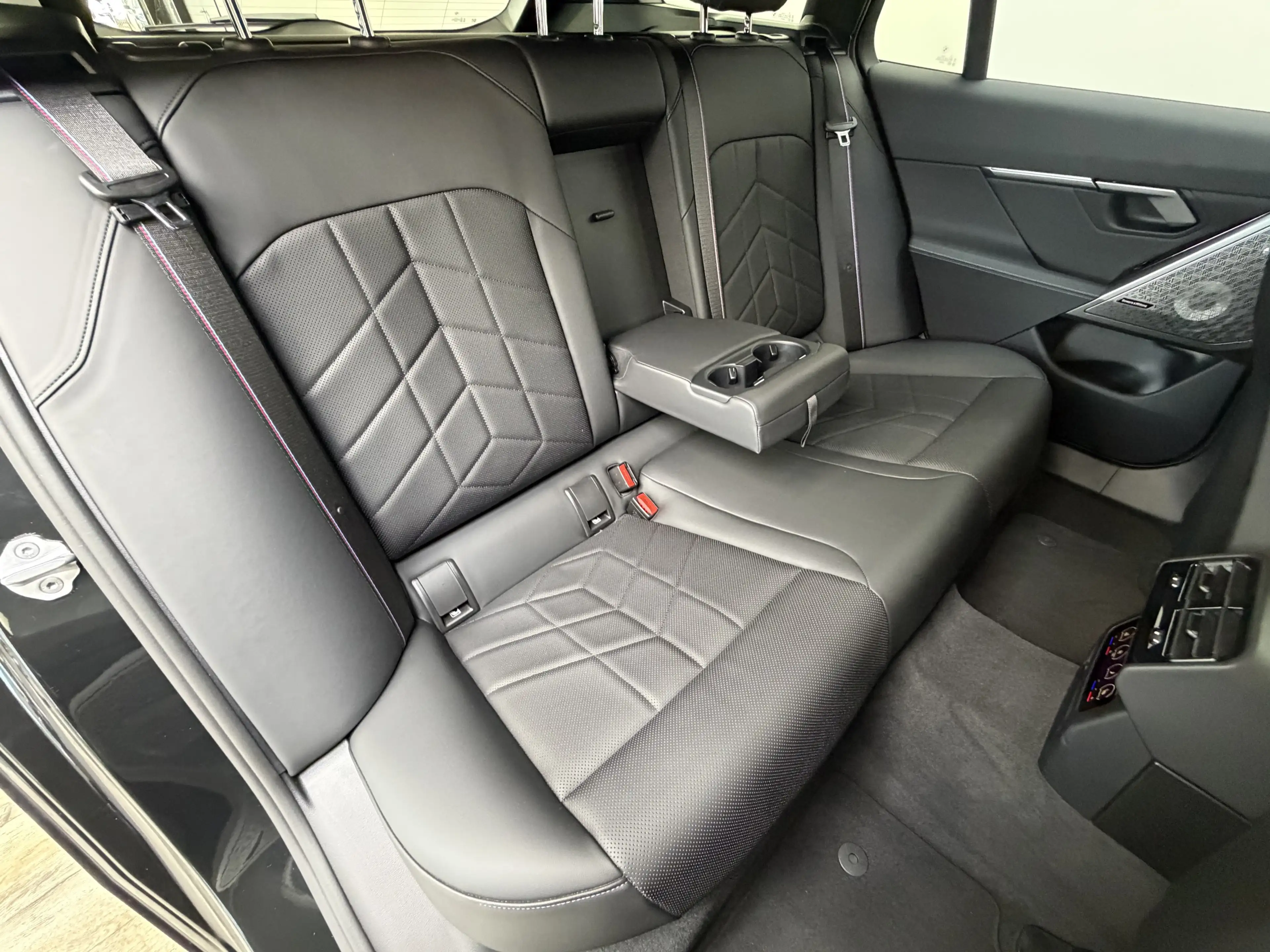 BMW 540 xDr M Sport Pro Pano ACC 20Zoll Sitzlüf AHK — photo 28