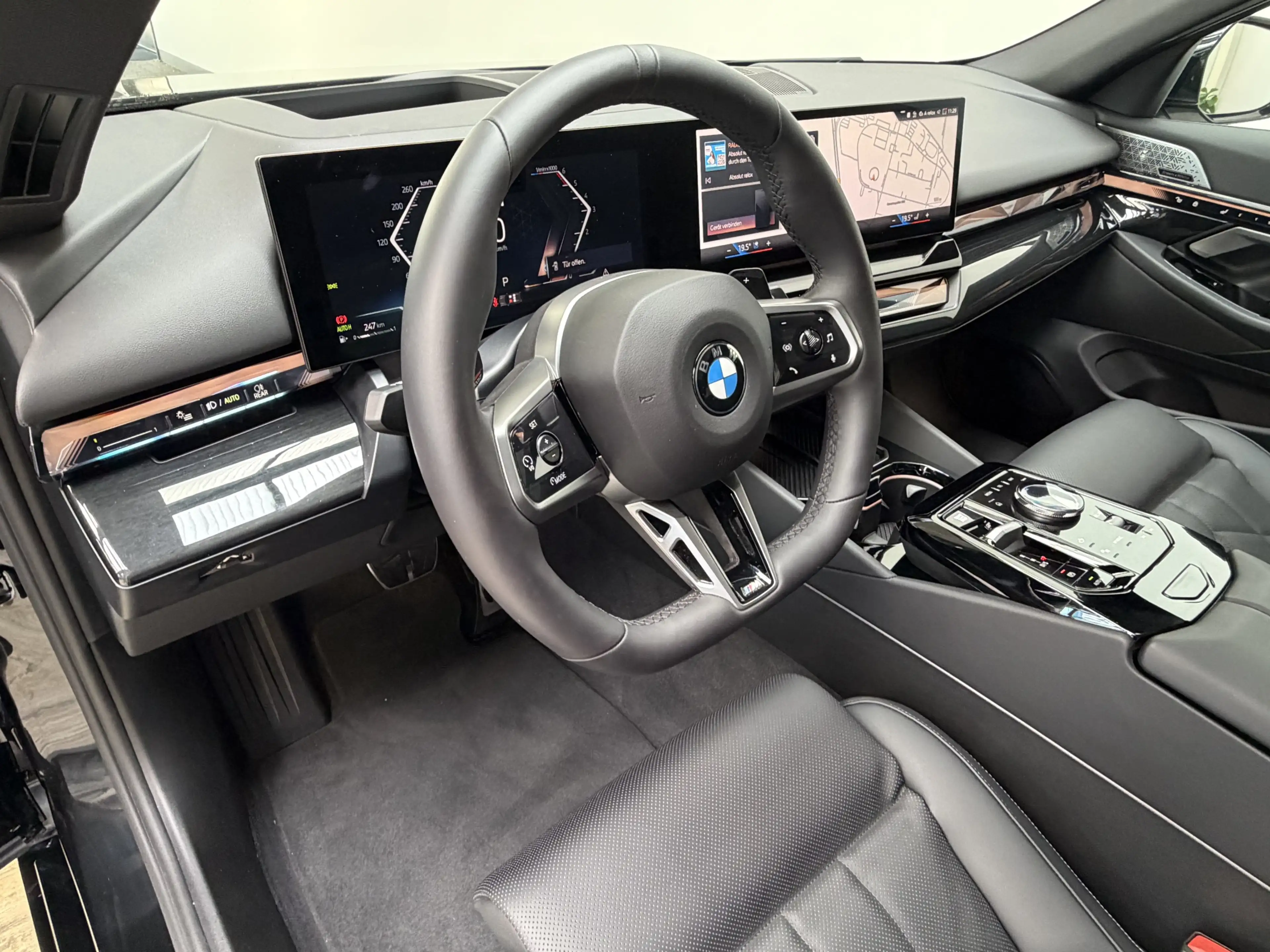 BMW 540 xDr M Sport Pro Pano ACC 20Zoll Sitzlüf AHK — photo 8