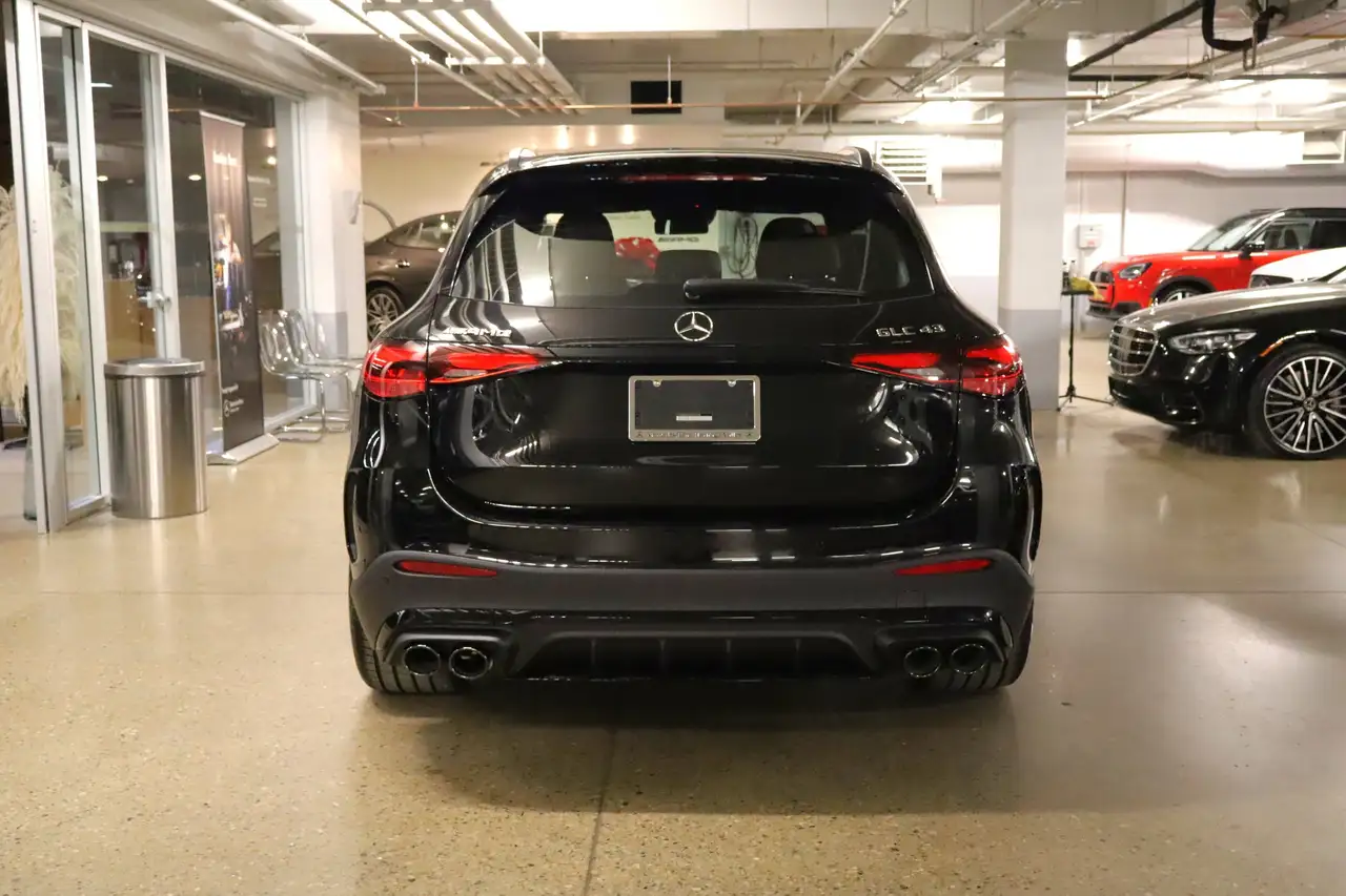 Mercedes-Benz GLC снимка Mercedes-Benz GLC