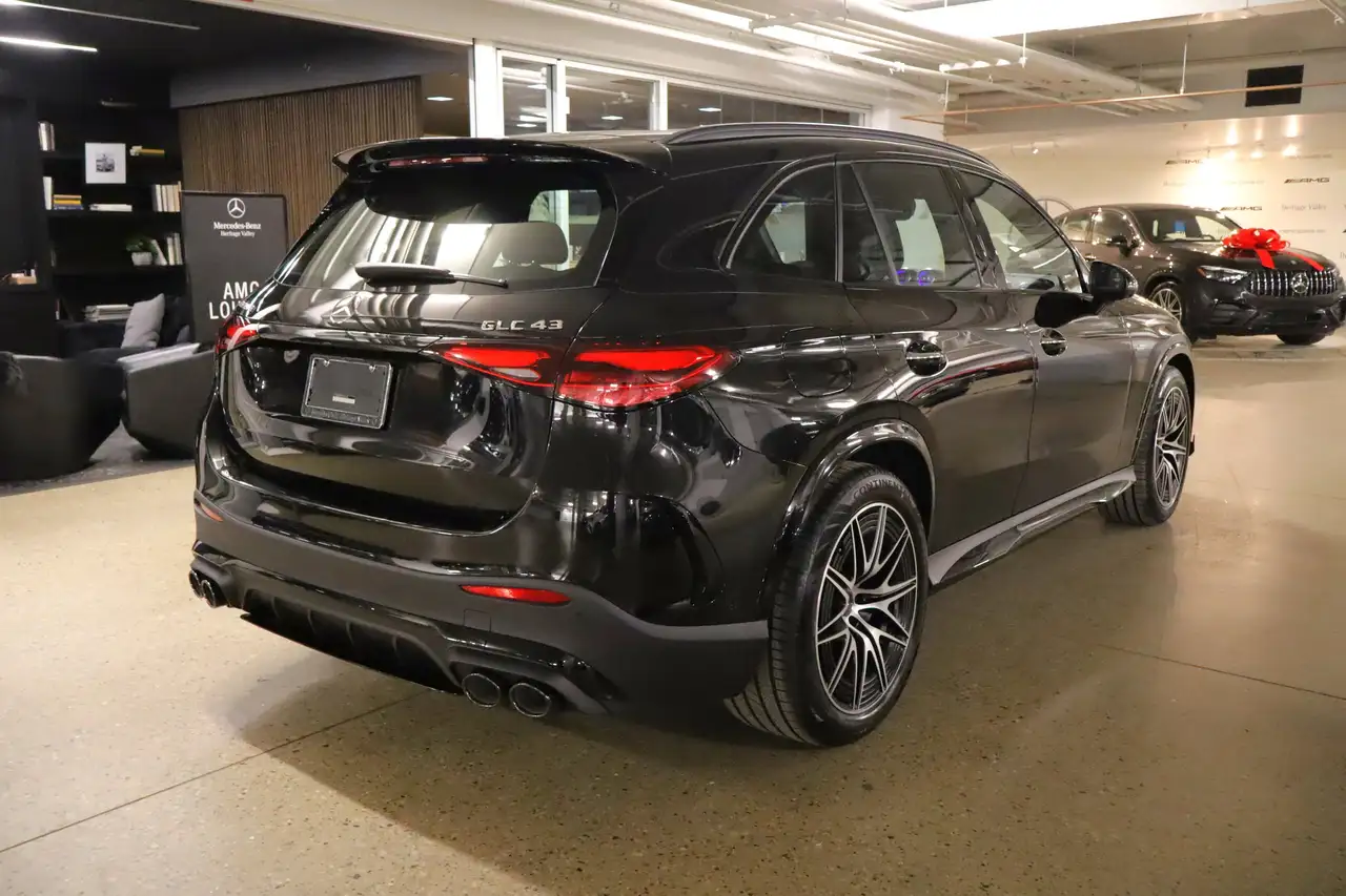 Mercedes-Benz GLC снимка Mercedes-Benz GLC
