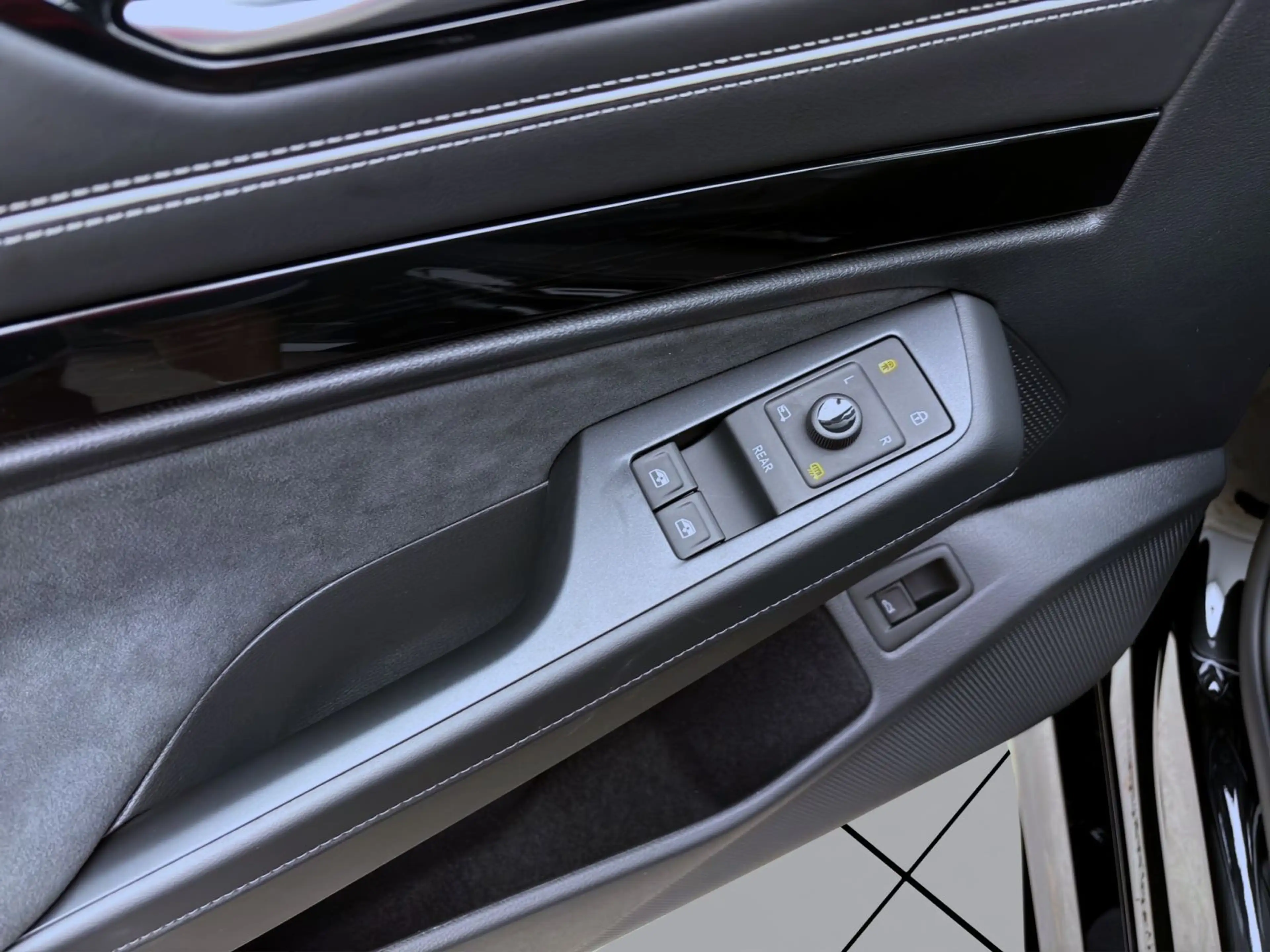 Volkswagen ID.7 PRO S AHK NAVI KAMERA SITZHZG IQ.LIG — photo 11