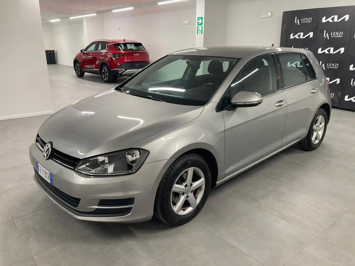 Volkswagen Golf Golf 5p 1.6 tdi Trendline 90cv E6 SOLO 96.900 KM.. Grijs - 2