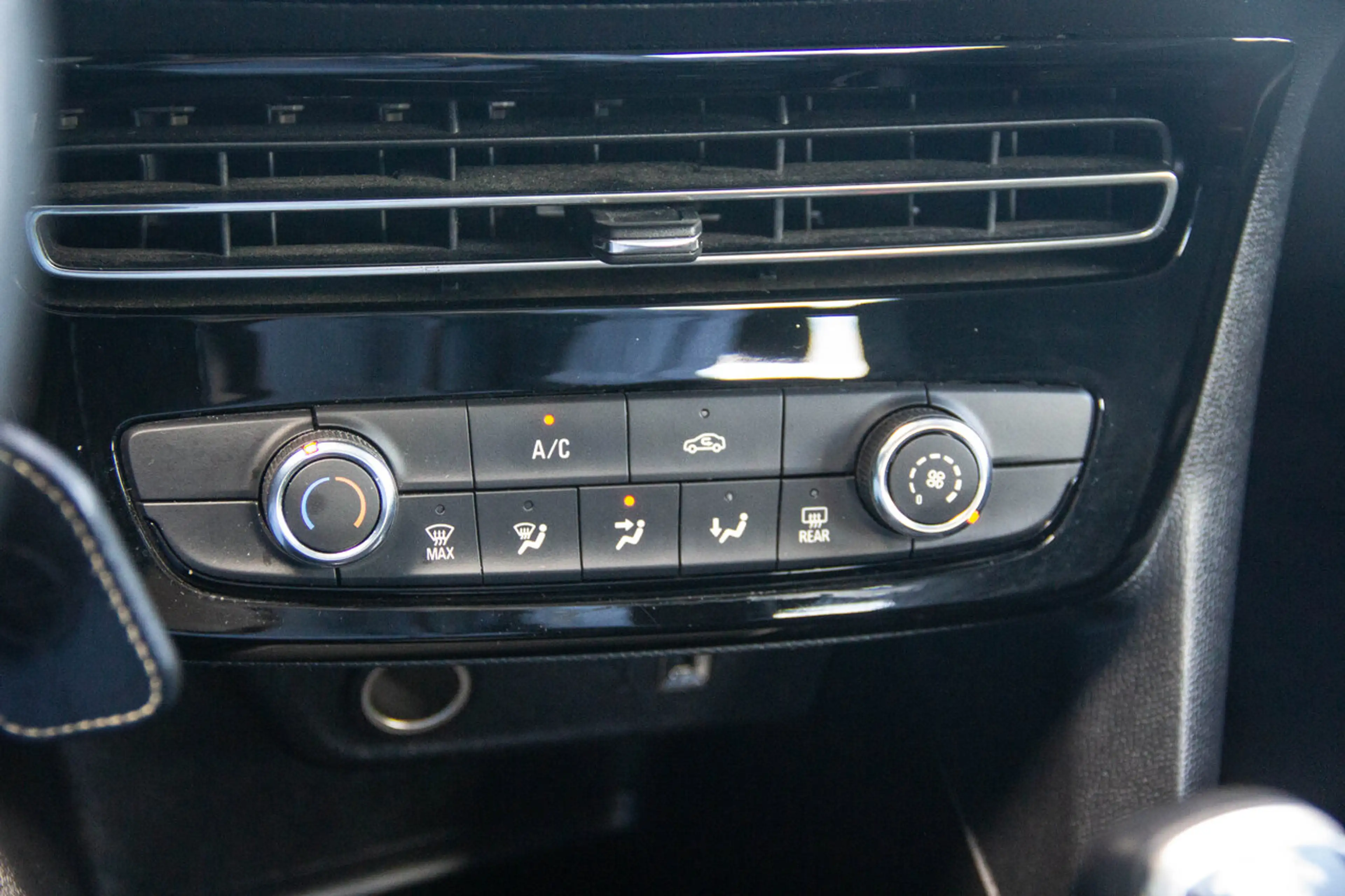 Opel Mokka EDITION 1.2T 100PK |GPS|CAMERA| — photo 17