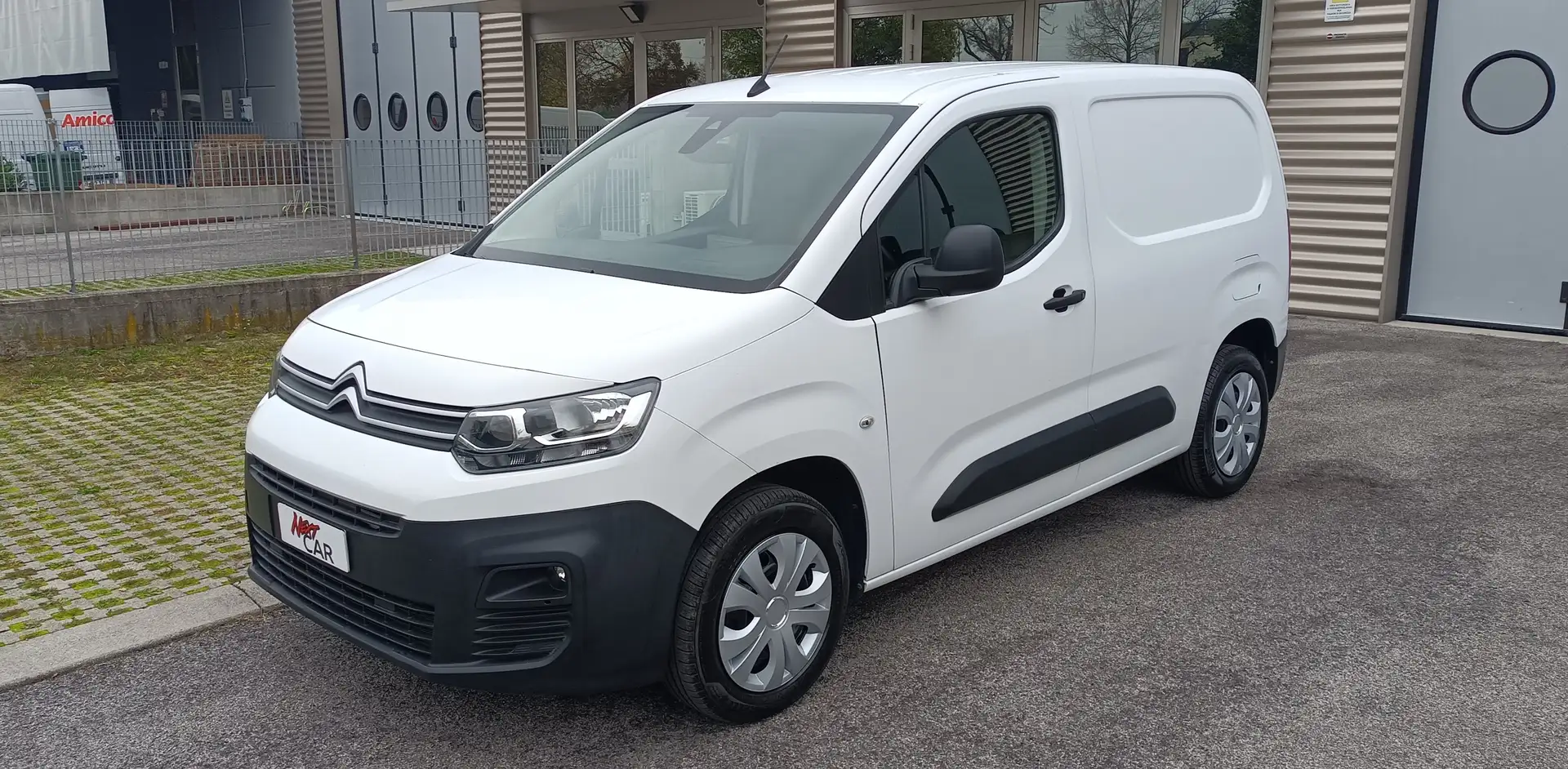 Citroen Berlingo 1.5 BlueHDi 100cv Furgone M Club Bianco - 2