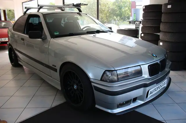 BMW 323 ti Compact  Edition Sport M-Sportpaket