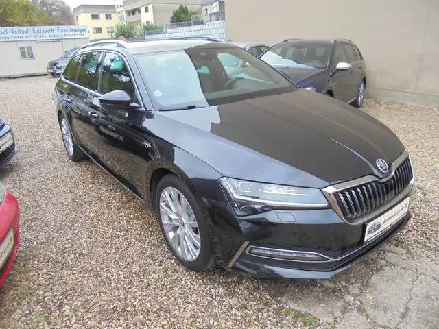 Skoda Superb Superb L Kombi L&K Vollleder,AHK,1-Hand!!!