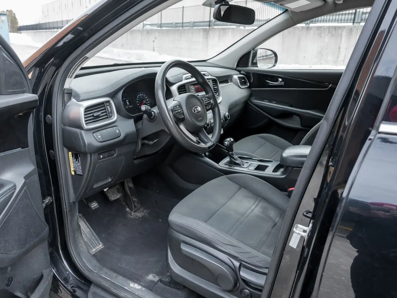 Kia Sorento photo Kia Sorento