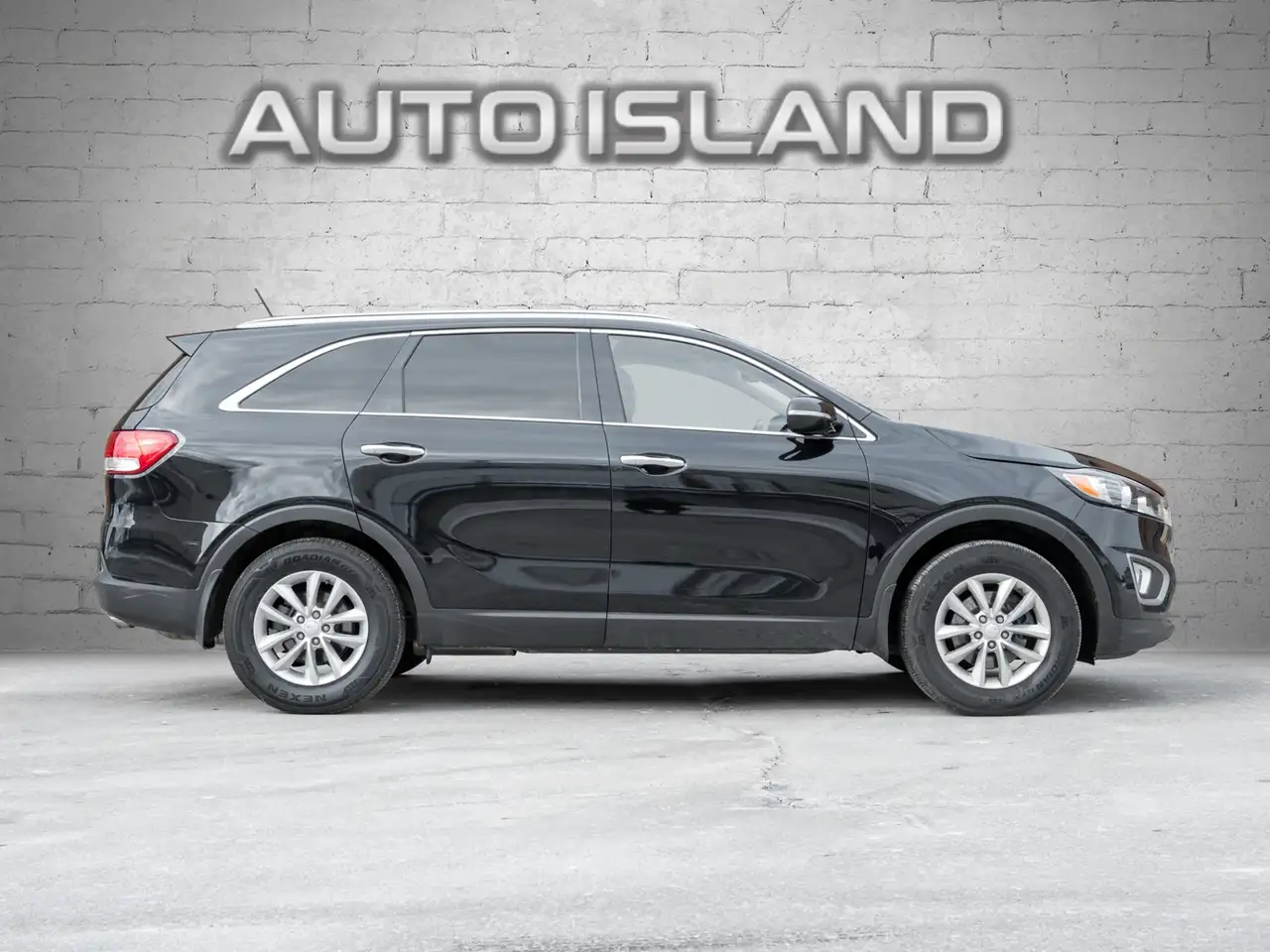 Kia Sorento photo Kia Sorento