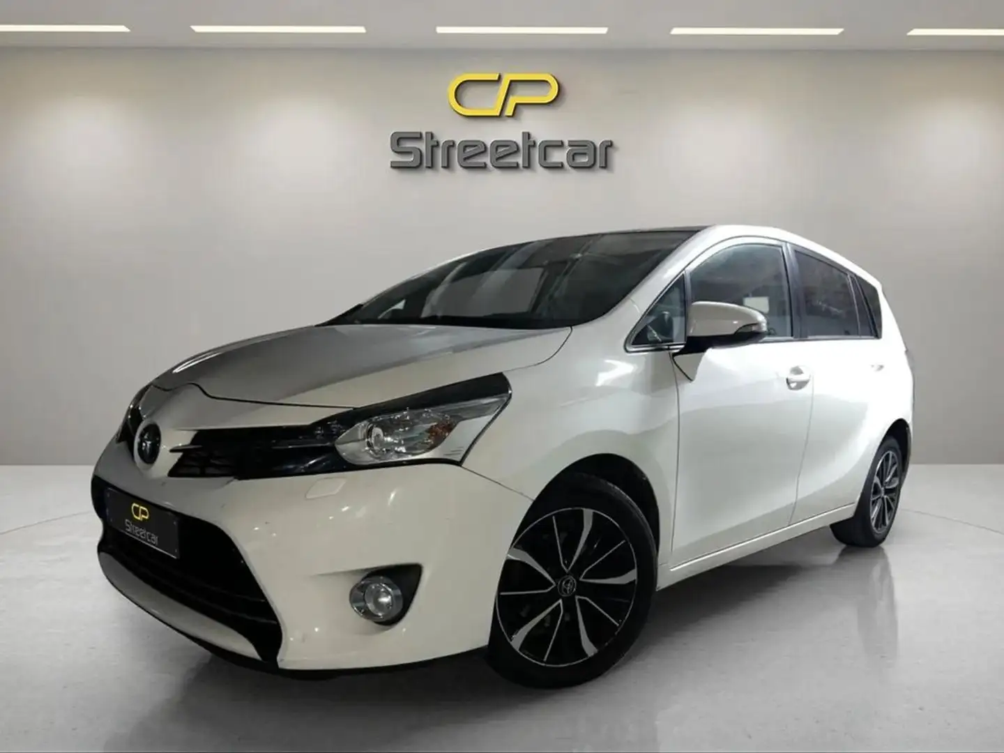 Toyota Verso 1.6D 115D Advance  Pack Style 7pl. Biały - 1