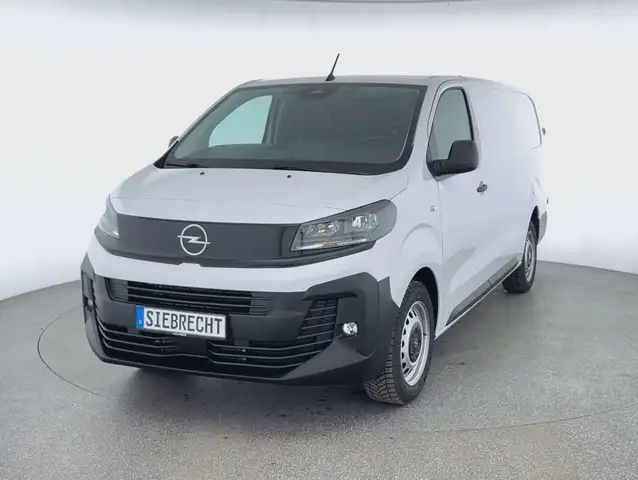 Opel Vivaro in White for sale