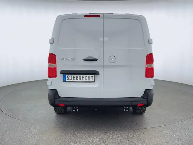Opel Vivaro view 4