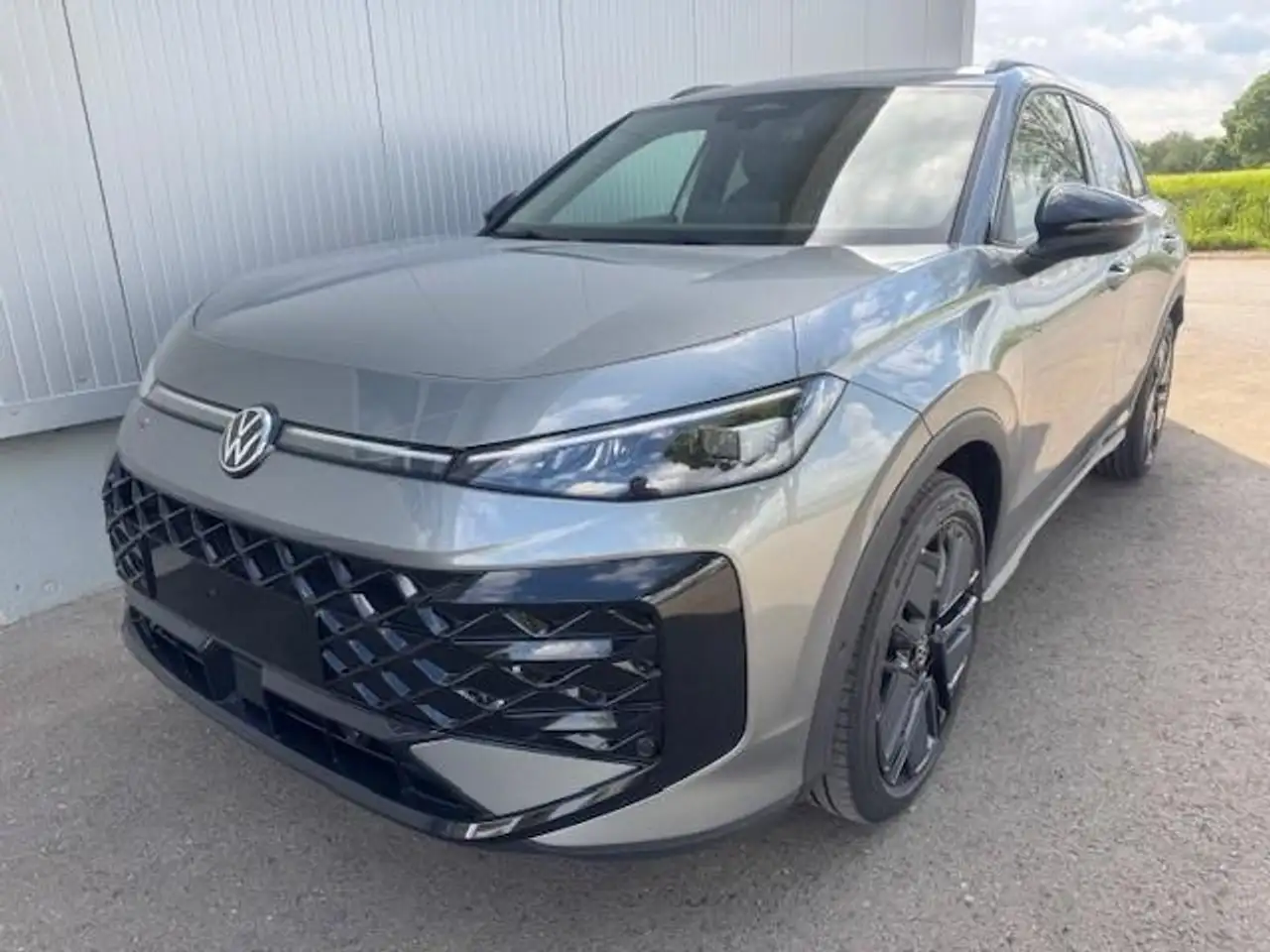 Volkswagen T-Roc 1.5 eTSI R-Line Pano Black GV5 19 Zoll