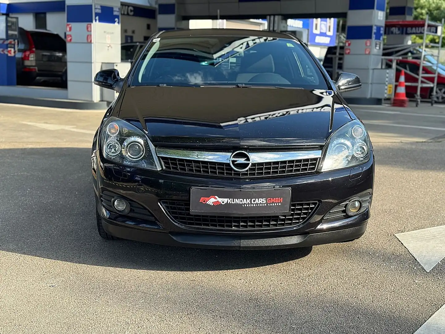 Opel Astra 1,9 CDTI GTC Sport **PICKERL 01/2026** Schwarz - 2