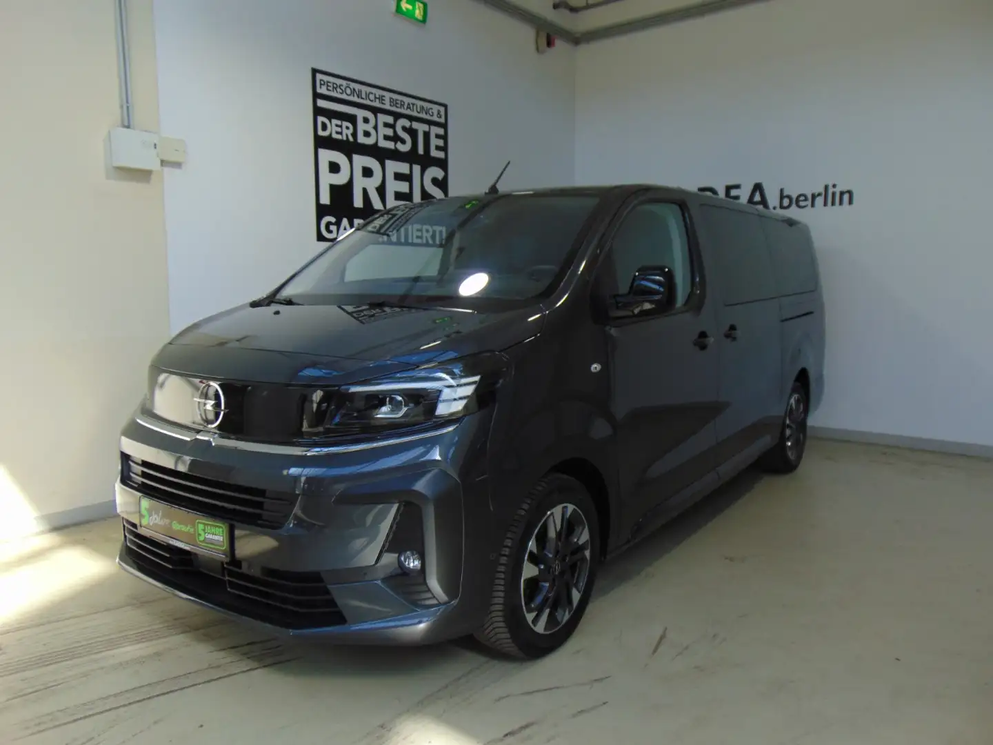 Opel Zafira Life 2.0 KlimaA,Kamera,Sitzhzg,PDC,LED Grey - 2