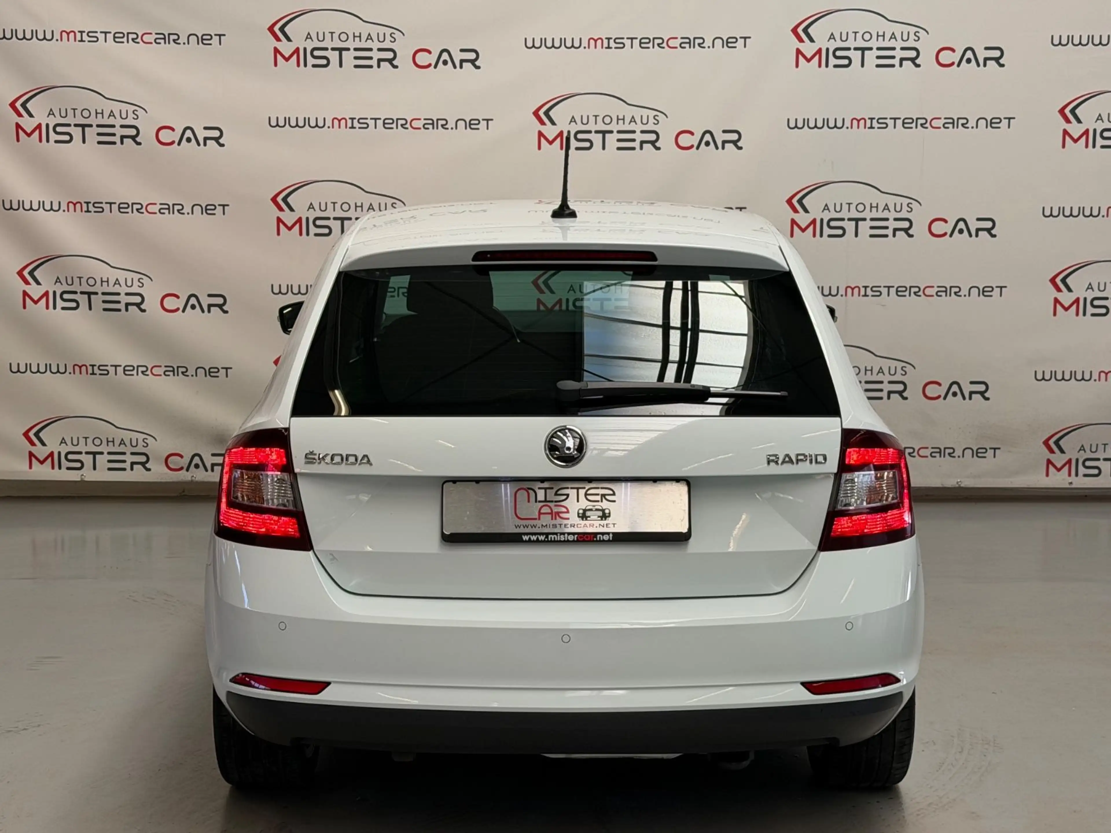 Skoda Rapid/Spaceback Spaceback Drive AHK/NAVI/SHZ/APPLE/8XALU — photo 9