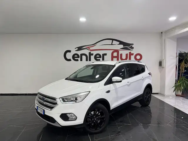 Ford Kuga 1.5 TDCi 120CV Powershift 2WD Titanium Business
