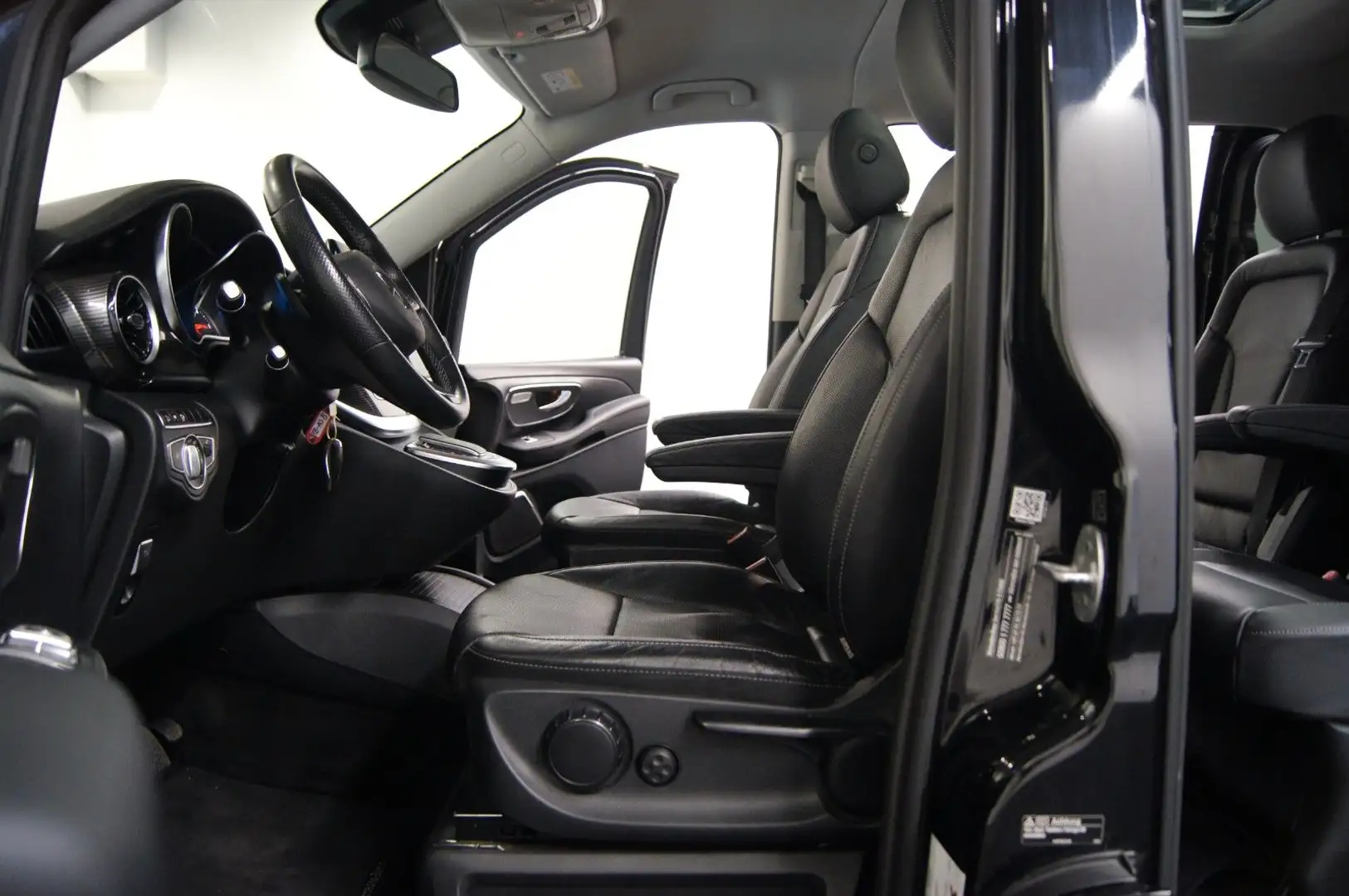 Mercedes-Benz V 300 Lang|STDHZ|360|AHK|PANO|SITZLUFT|BURM|AMBI Nero - 2