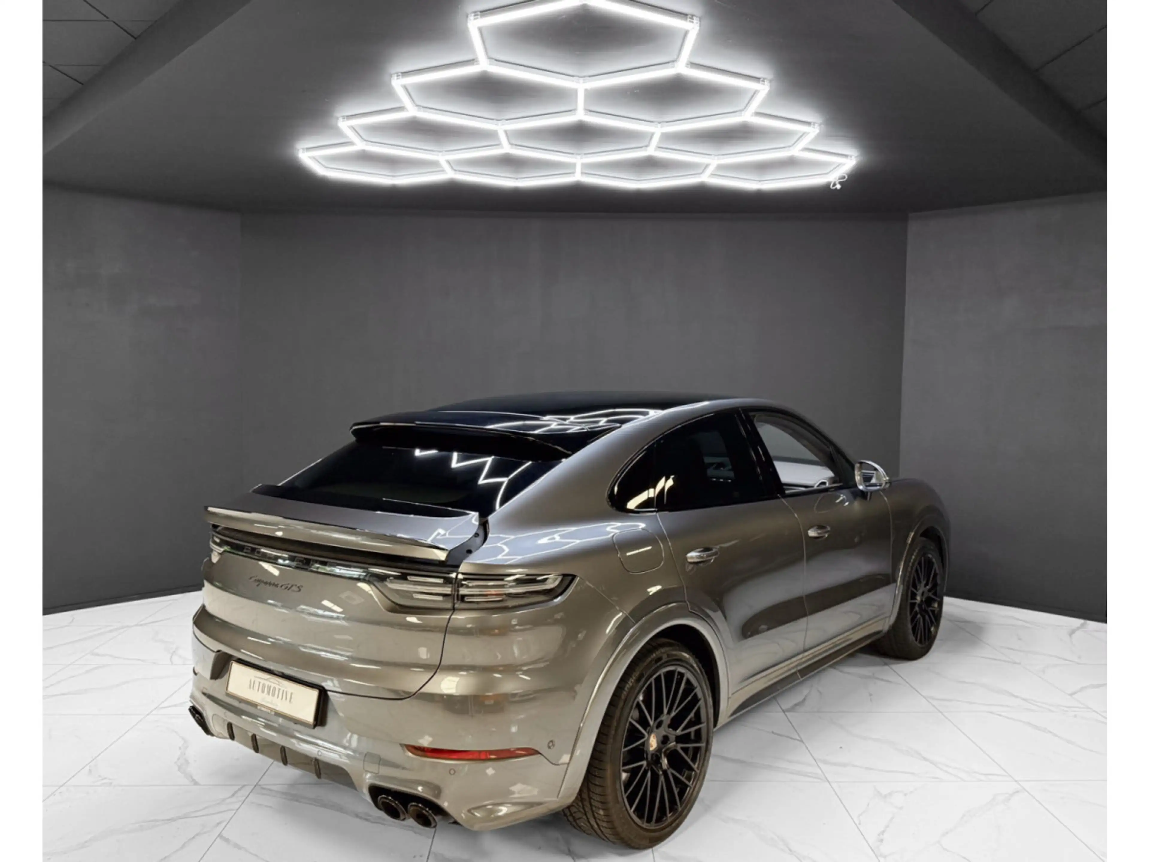 Porsche Cayenne GTS Coupe 4.0 V8 - Ceramic int-ext — photo 5