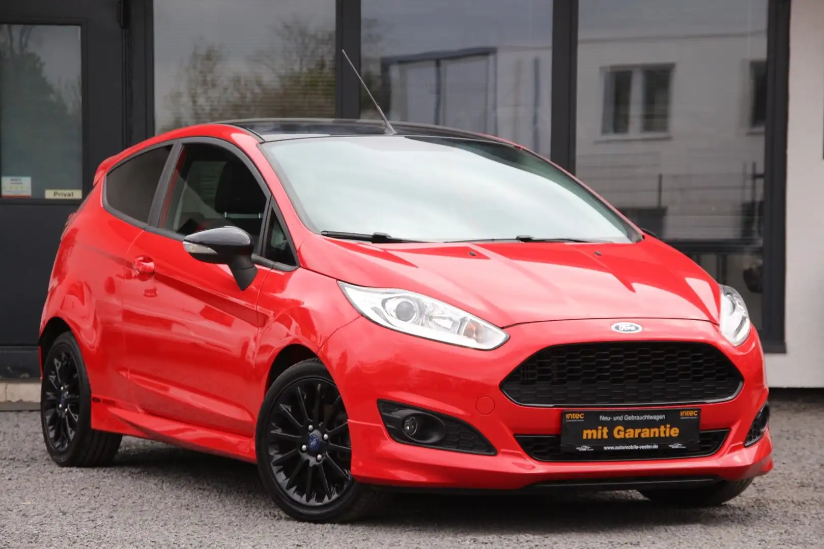 Ford Fiesta Sport ST-LINE Red - 2