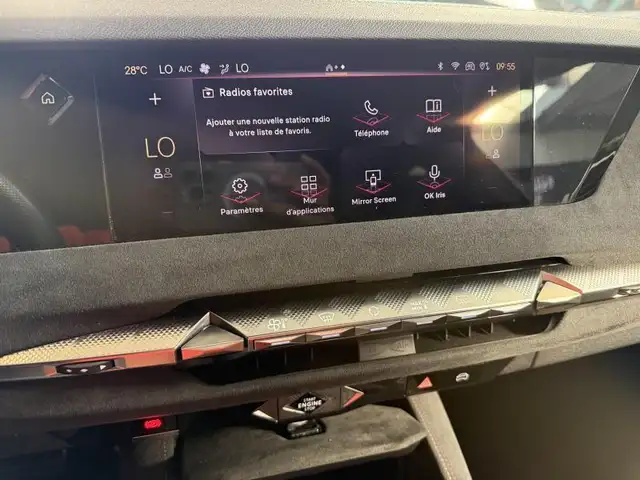 DS Automobiles DS 4 view 14
