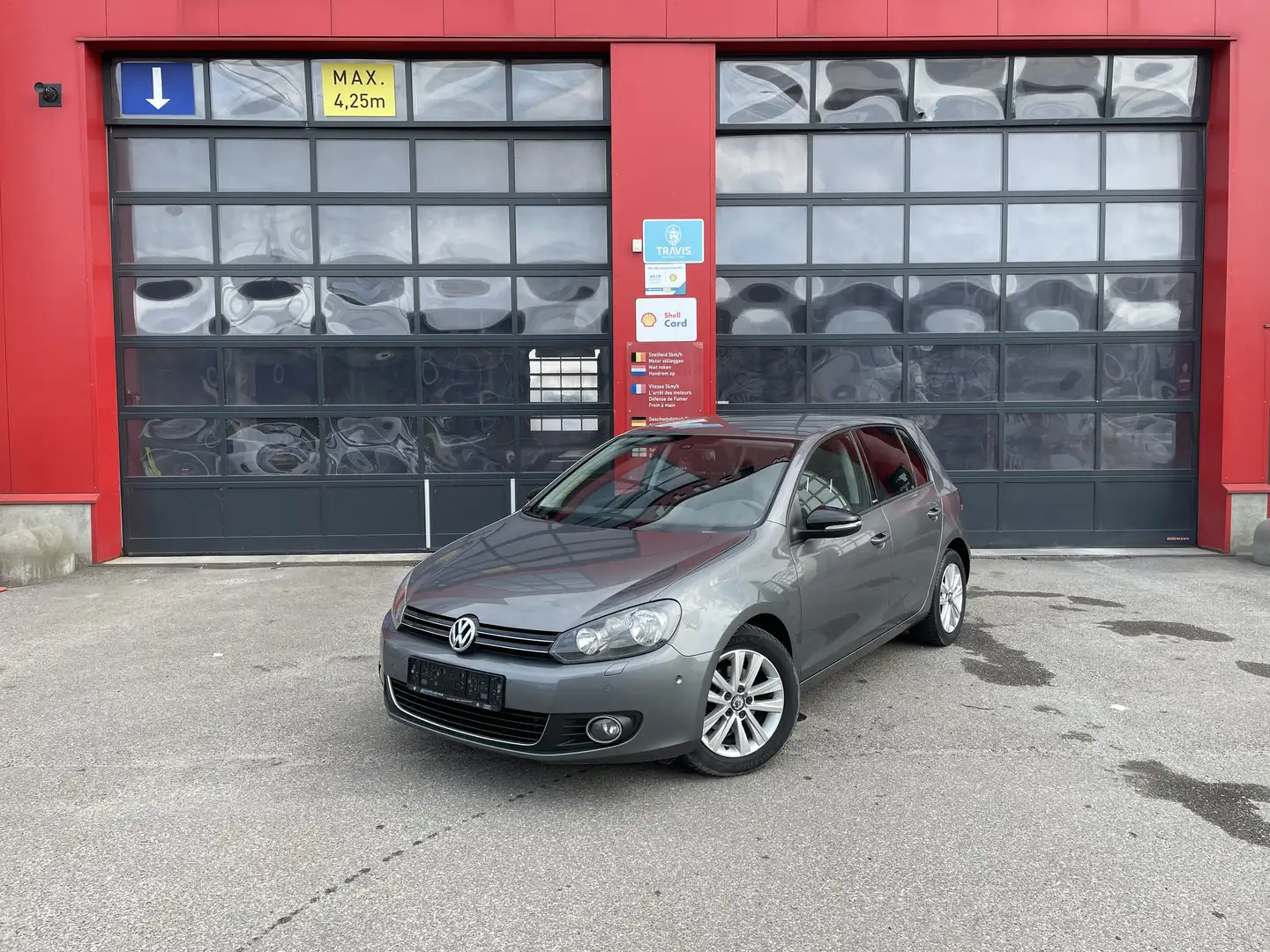 Volkswagen Golf 1.2 TSI Highline Grau - 1