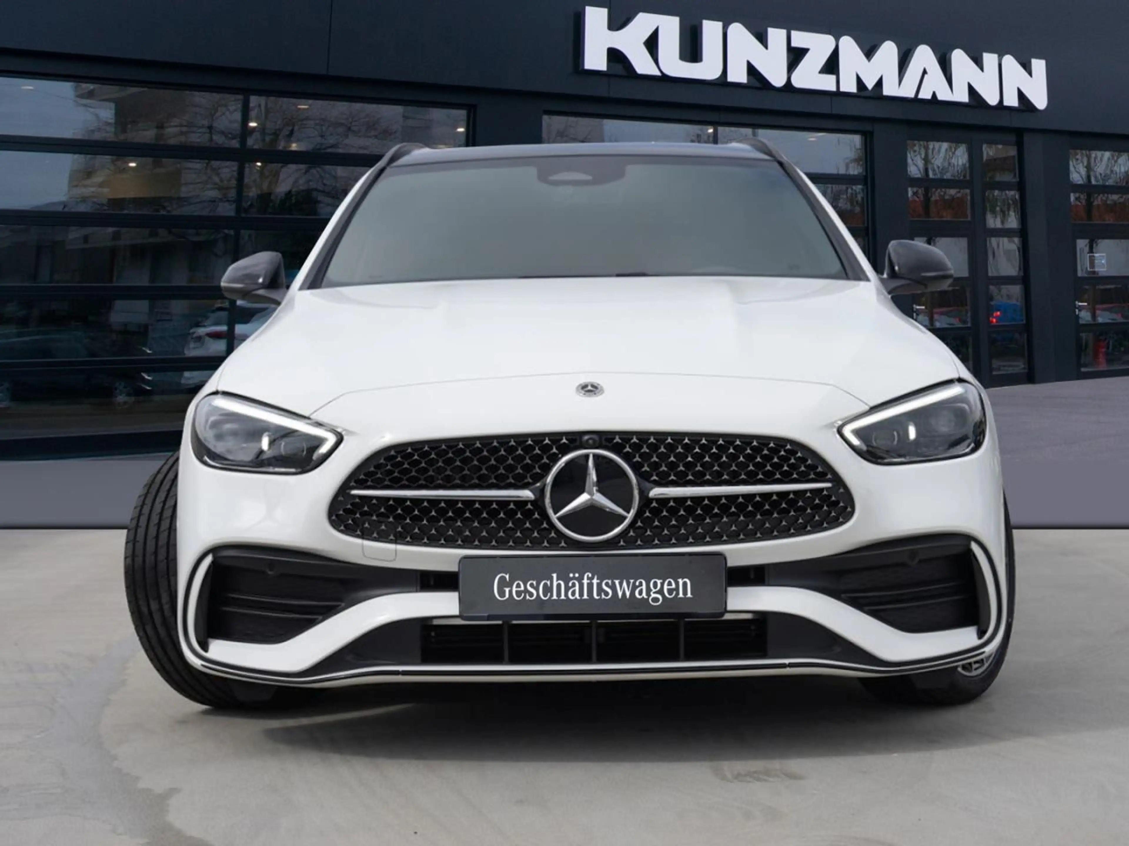 Mercedes-Benz C 200 d T-Modell AMG Night Distronic 360 Panorama — photo 2