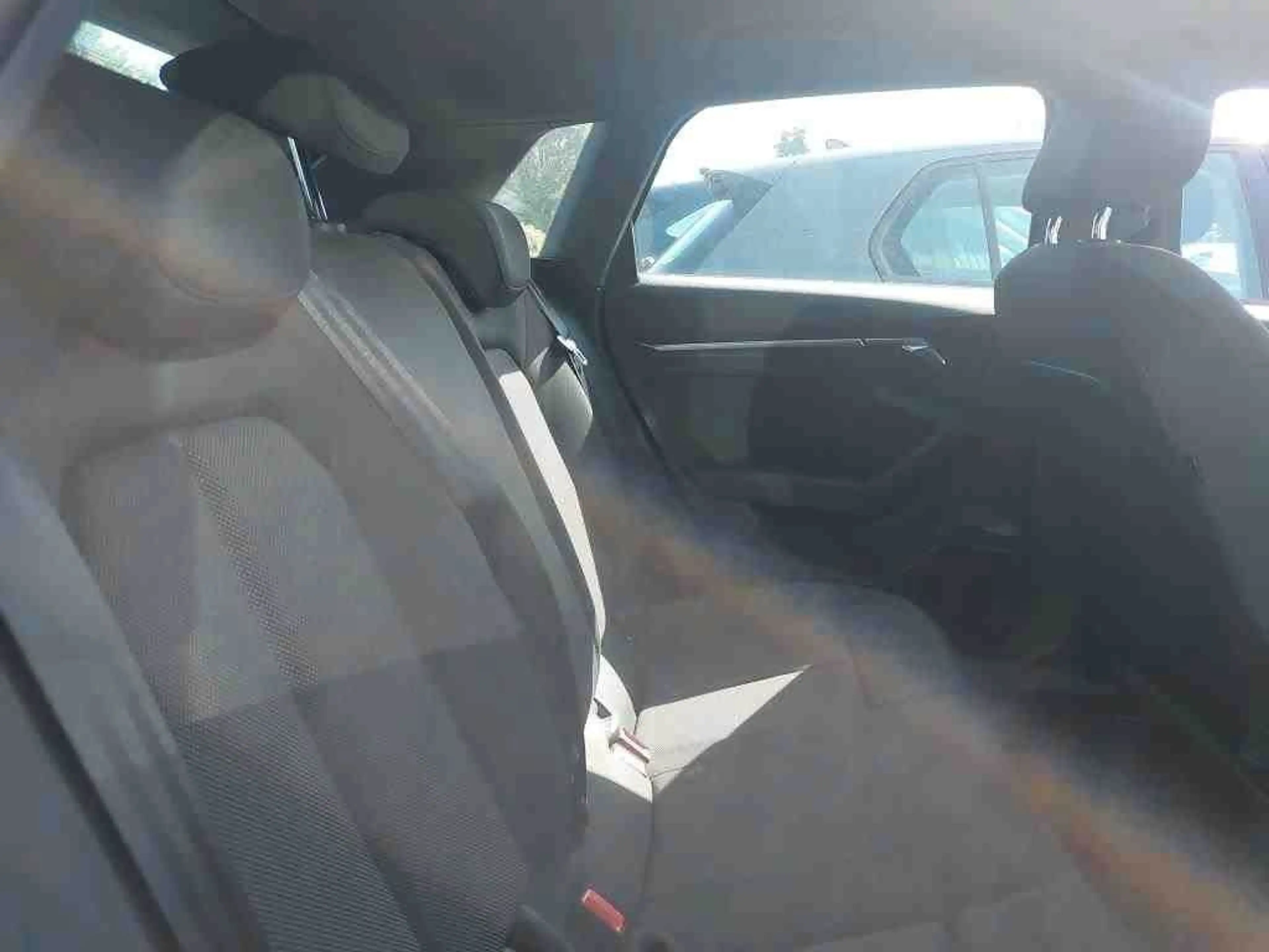 Audi A3 Sportback 2.0TDI Navi Kamera Alu17 PDC LED — photo 6