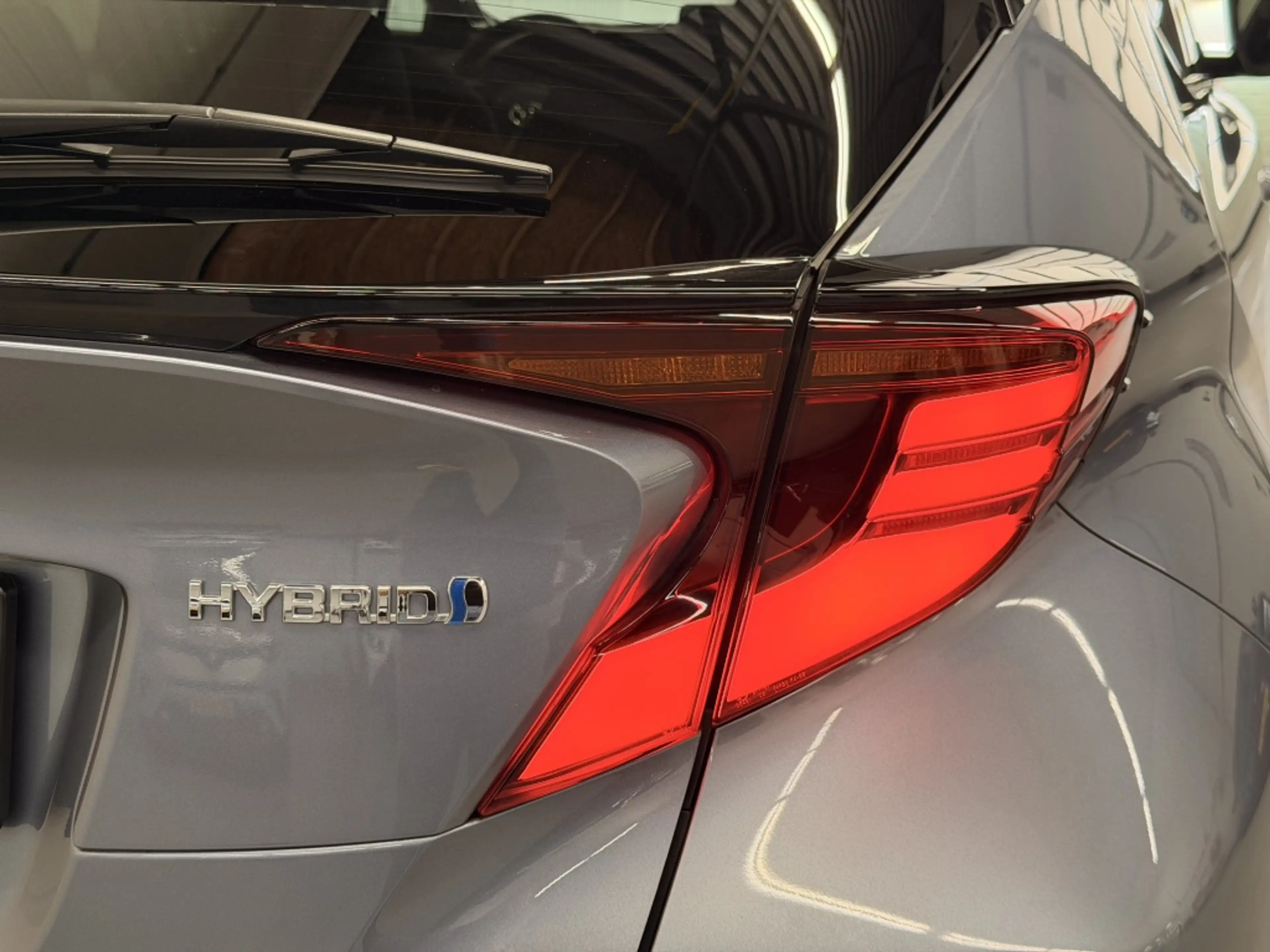 Toyota C-HR 1.8 Hyb. First Edit. — photo 13