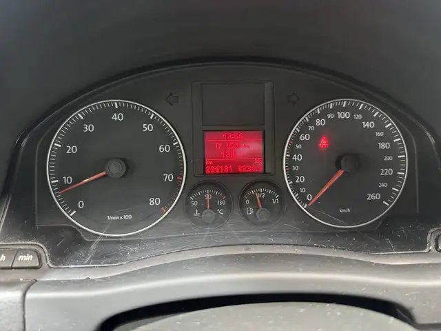 Volkswagen Golf Plus view 13