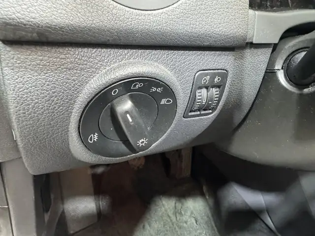 Volkswagen Golf Plus view 19