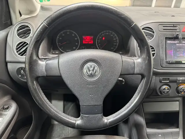 Volkswagen Golf Plus view 12
