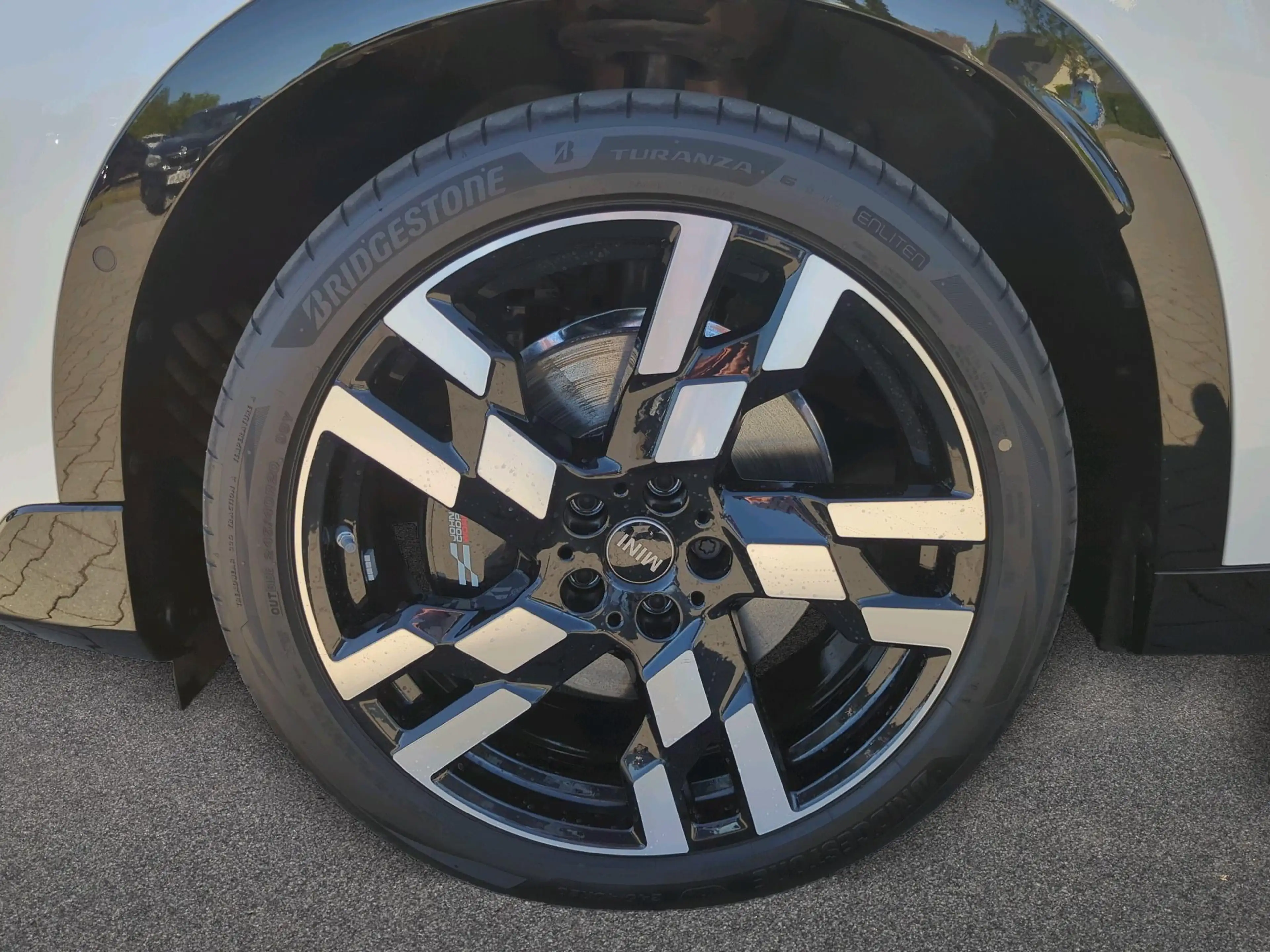 MINI Countryman S All4 John Cooper Works Trim — photo 11