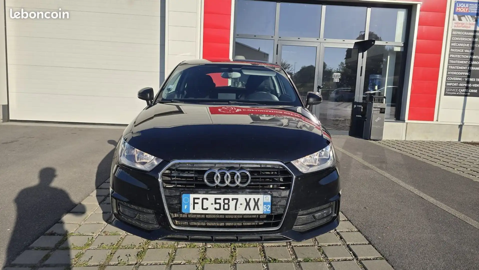 Audi A1 1.4TDI 90cv S-line Zwart - 2